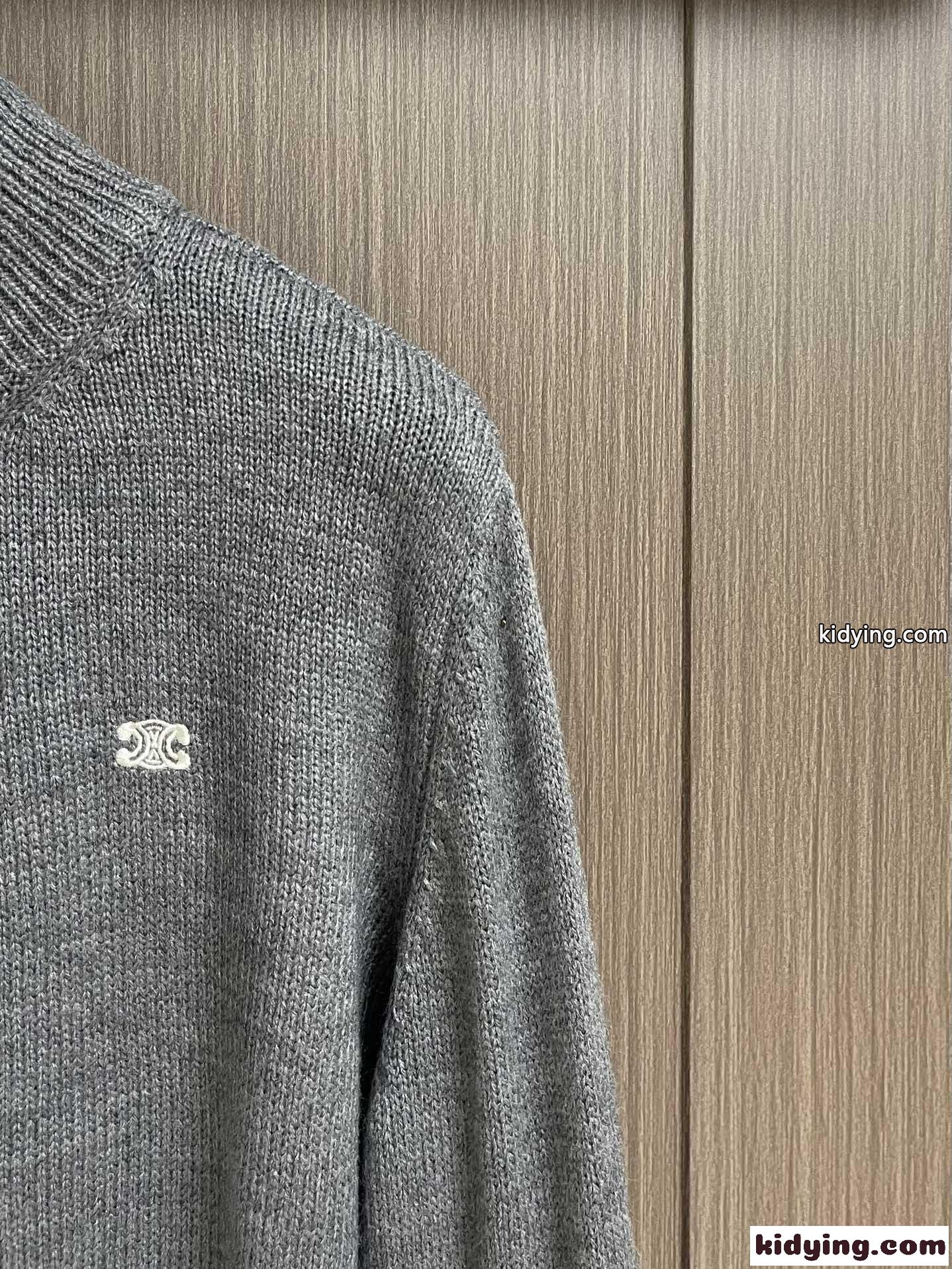 トリオンフ刺繍 セリーヌ セーター コピー ハーフジップ ニット グレー-2