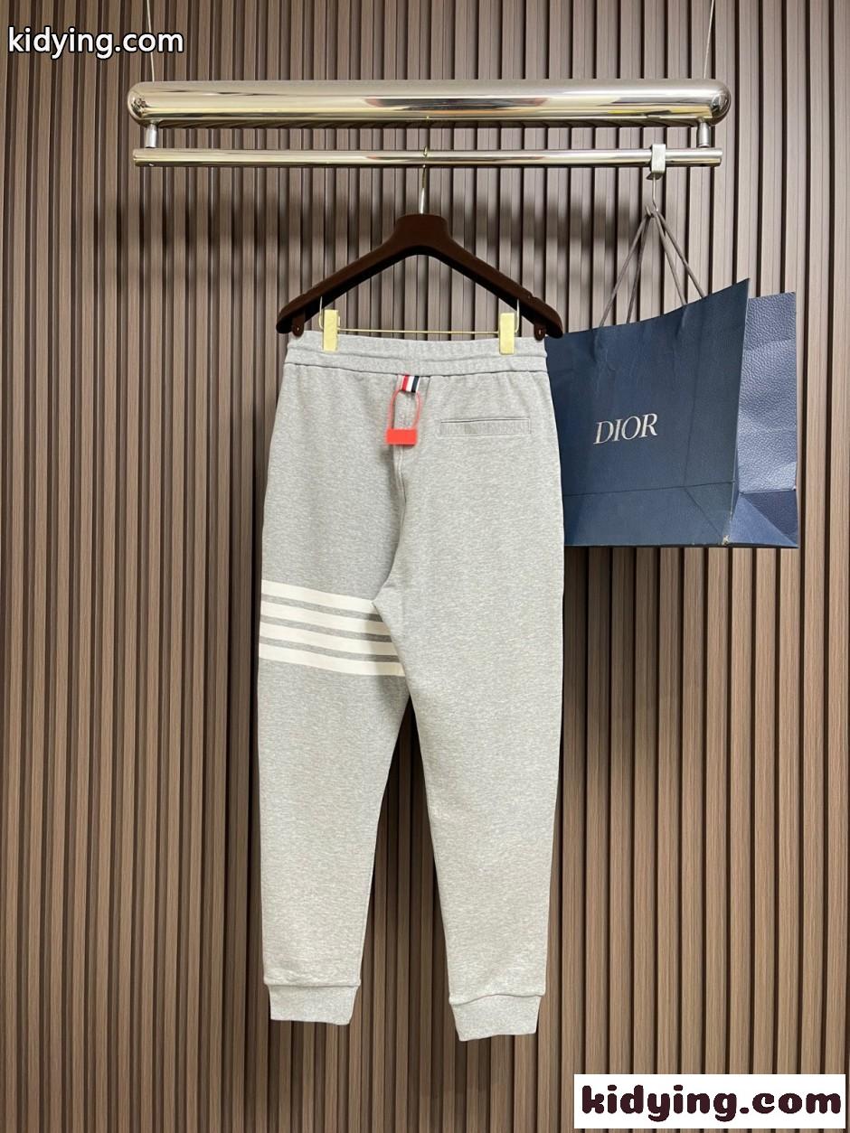 カジュアル 人気 おしゃれ スウェットパンツ トムブラウン パンツ 偽物 グレー-1