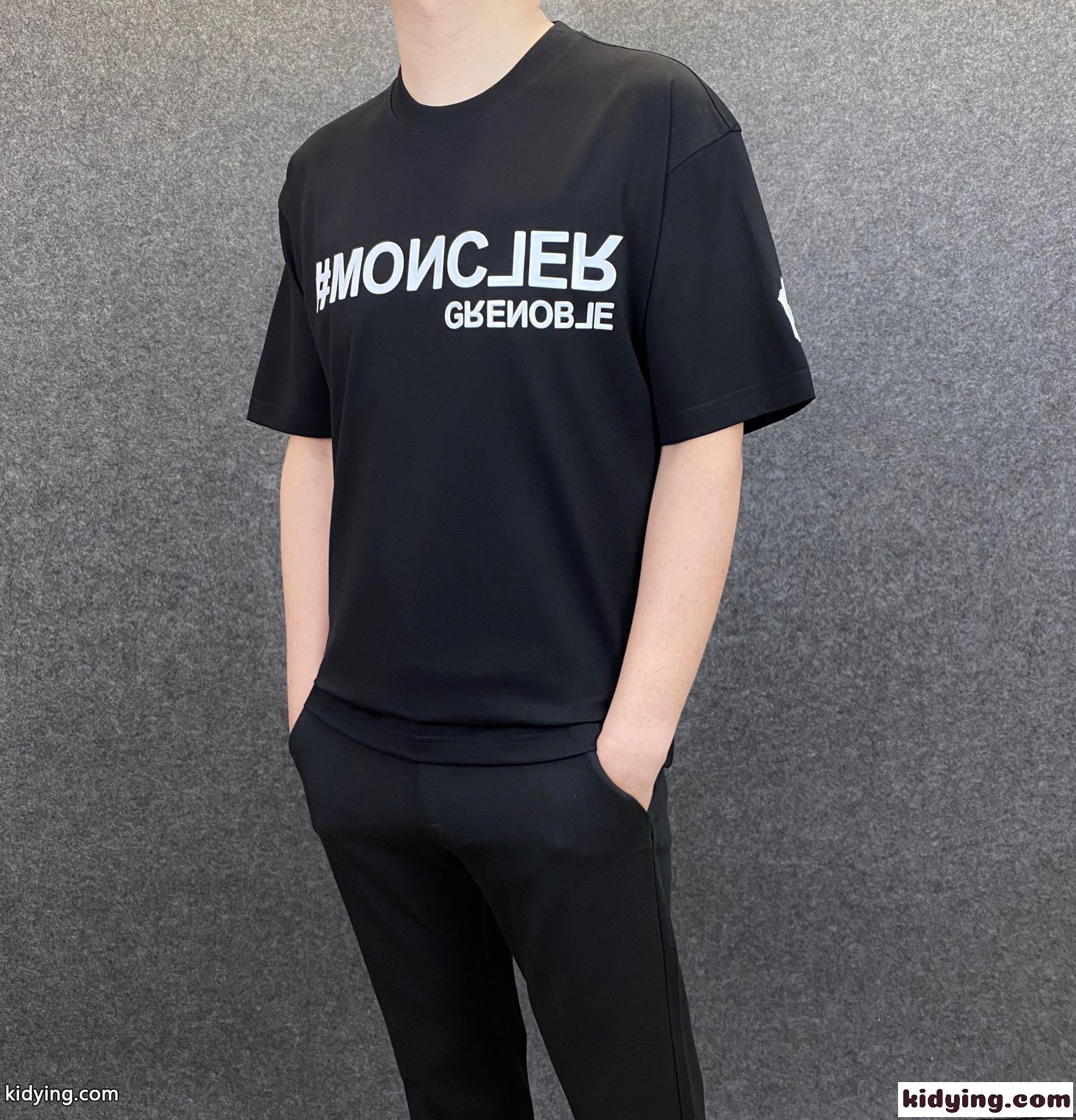 モンクレール tシャツ コピー メンズ 半袖 トップス 定番 人気 クルーネック 春夏 プリント おしゃれ カジュアル-1