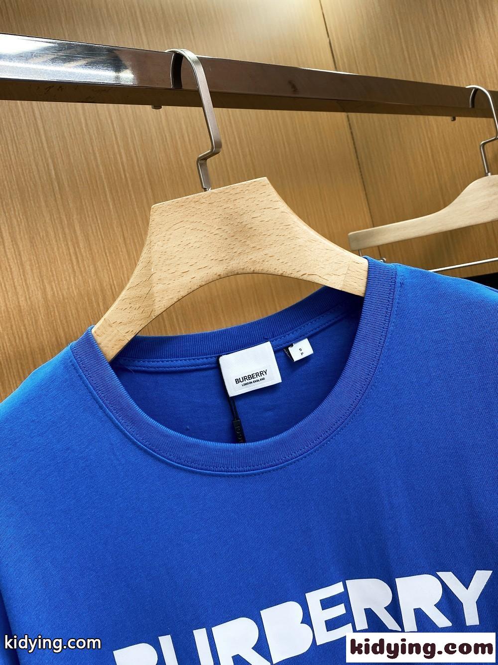 男女兼用 人気 ロゴプリント 合わせやすい バーバリー 半袖Tシャツ コピー クルーネック トップス-3
