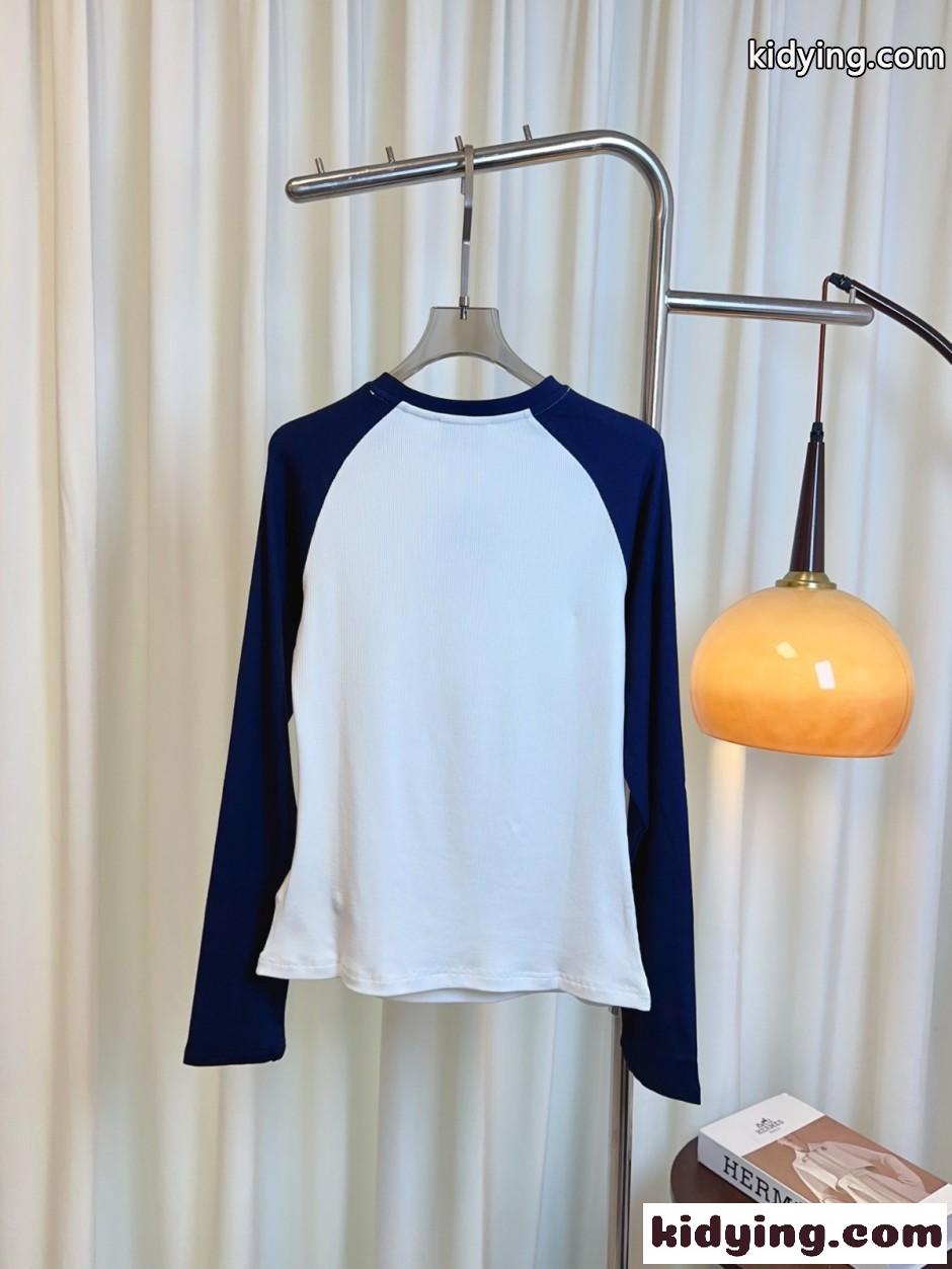 ロゴ刺繍 ラグラン ロングスリーブTシャツ ミュウミュウ Tシャツ 偽物-1
