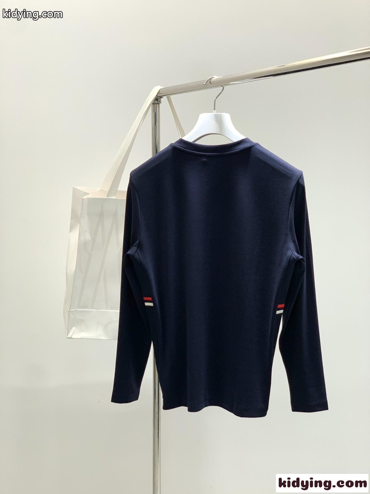 モンクレール Tシャツ 偽物 シンプル 定番 クルーネック 長袖Tシャツ ネイビー-0