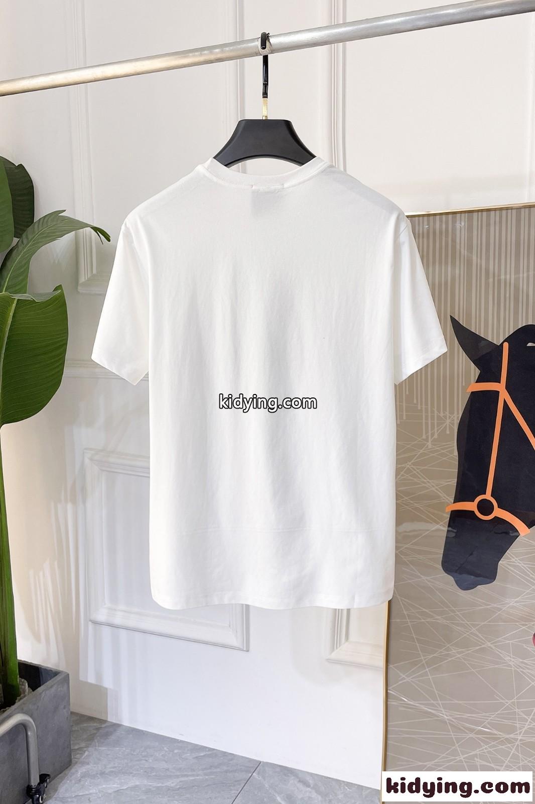 3色あり モンクレール 半袖Tシャツ コピー 定番 合わせやすい ロゴ クルーネック-4