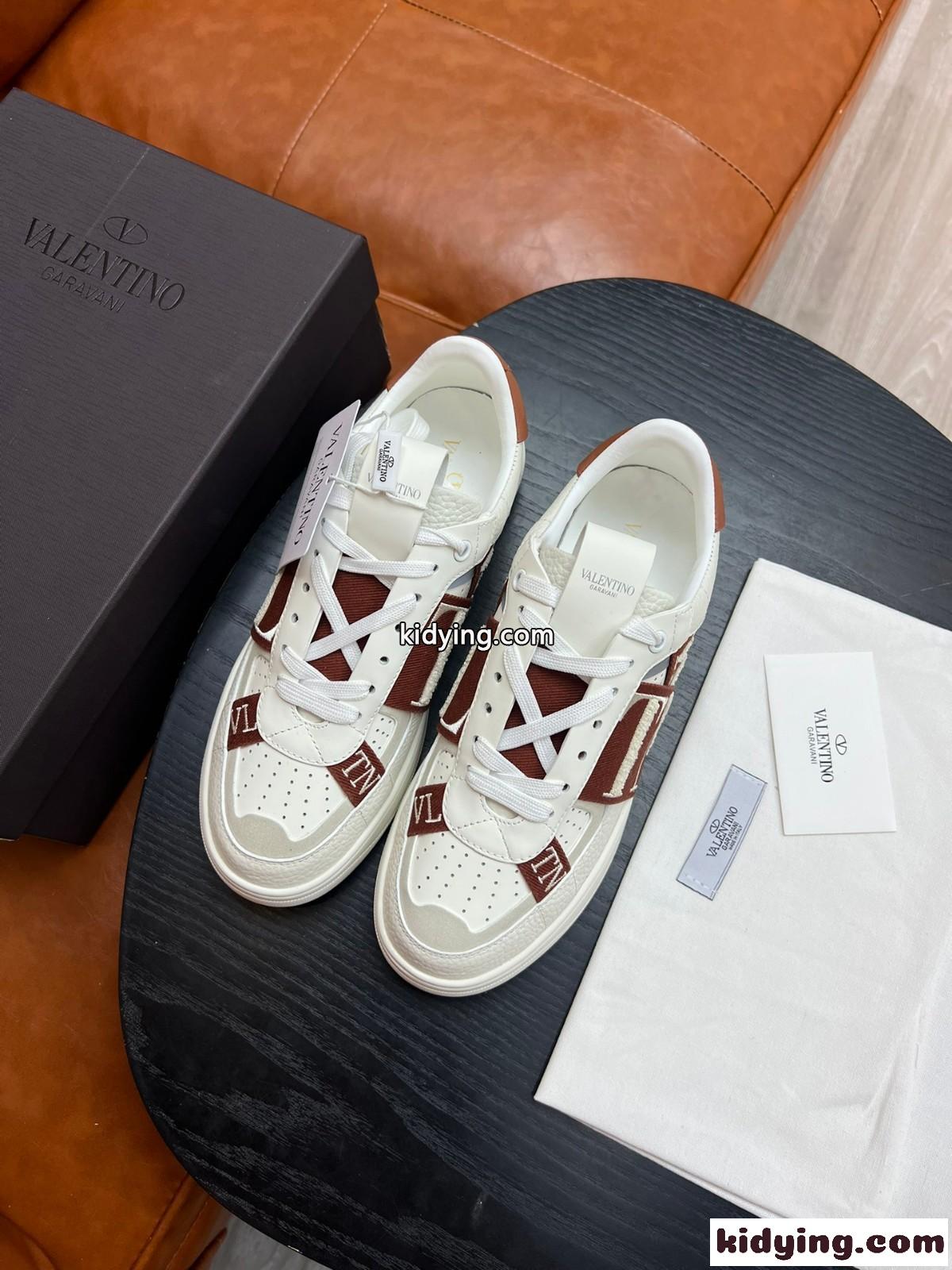 カジュアル ヴァレンティノ VLTN カーフスキン ロートップ スニーカー コピー おしゃれ メンズシューズ-2