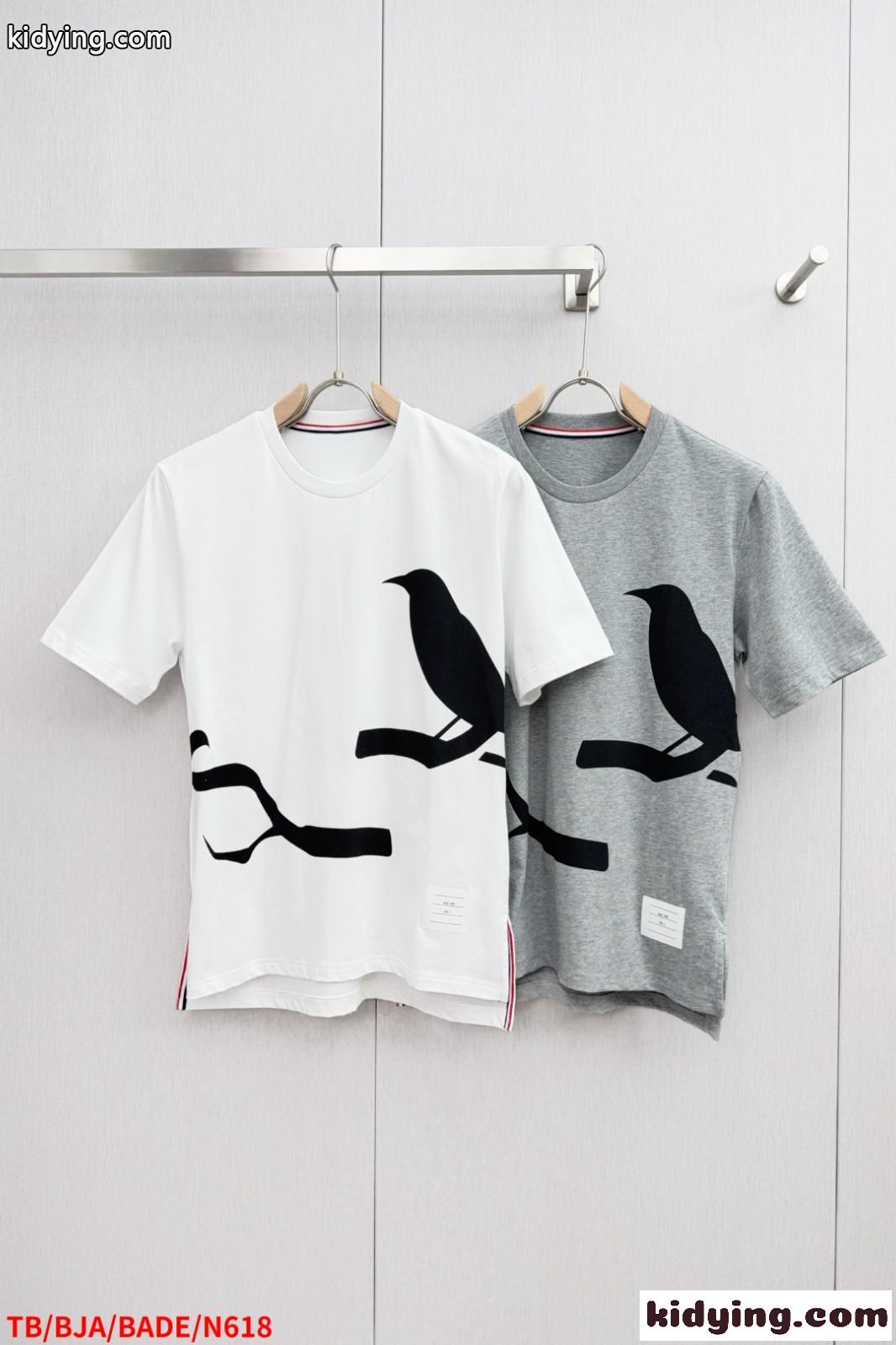 カジュアル プリント コットン 半袖Tシャツ トムブラウン Tシャツ 偽物-0