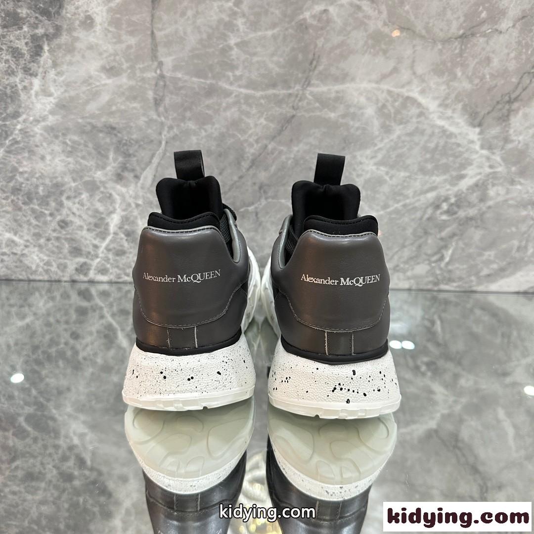 人気 おしゃれ Alexander McQueen コート テック トレーナー スニーカー コピー カジュアル-3