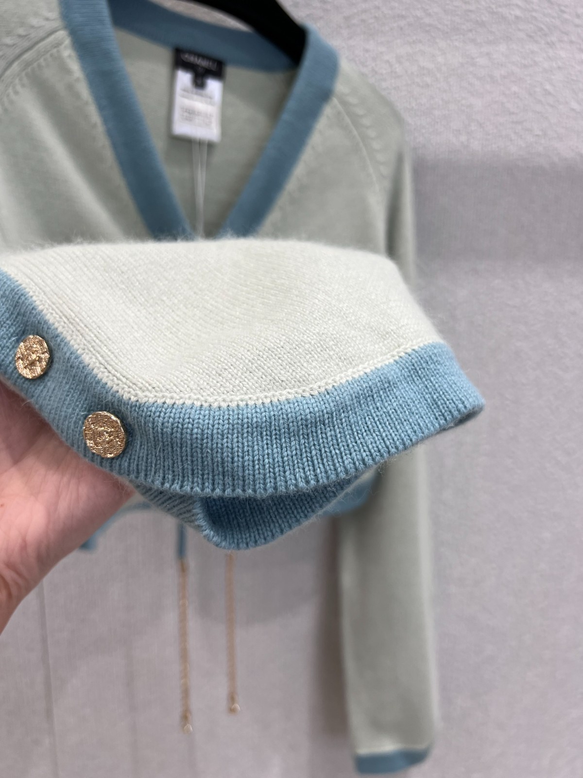 シャネル ニット コピー 爽やか 配色 カシミヤ カーディガン グリーン-3