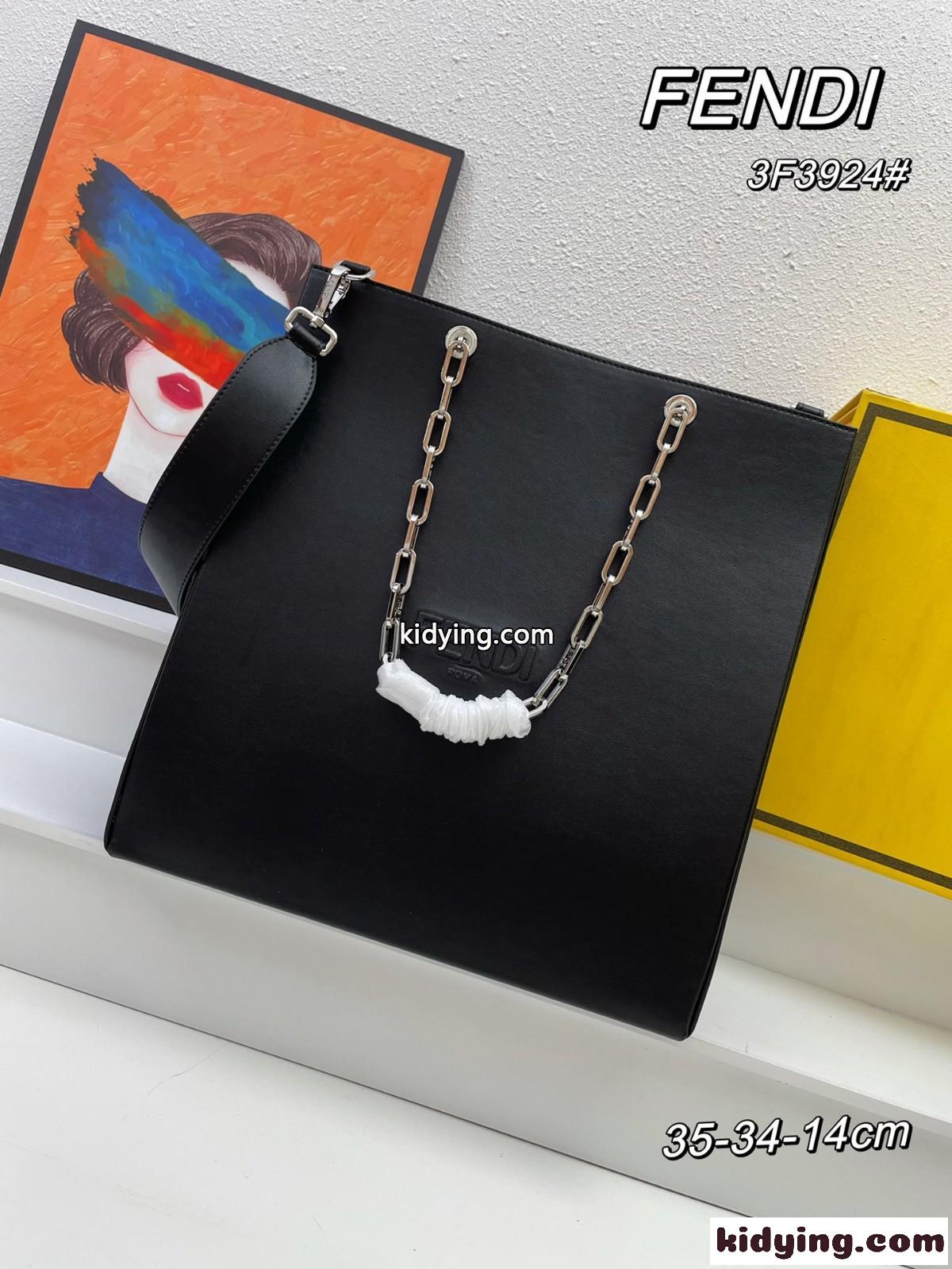 Fendi Pack ミディアム ショッピングバッグ フェンディ バッグ コピー レディース ブラック-0