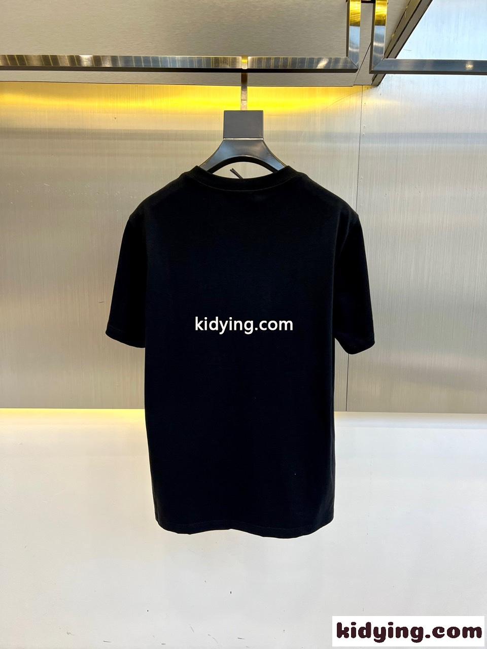 目を引く ヴェルサーチェ Tシャツ 偽物 メデューサ コットン 半袖Tシャツ ブラック-3