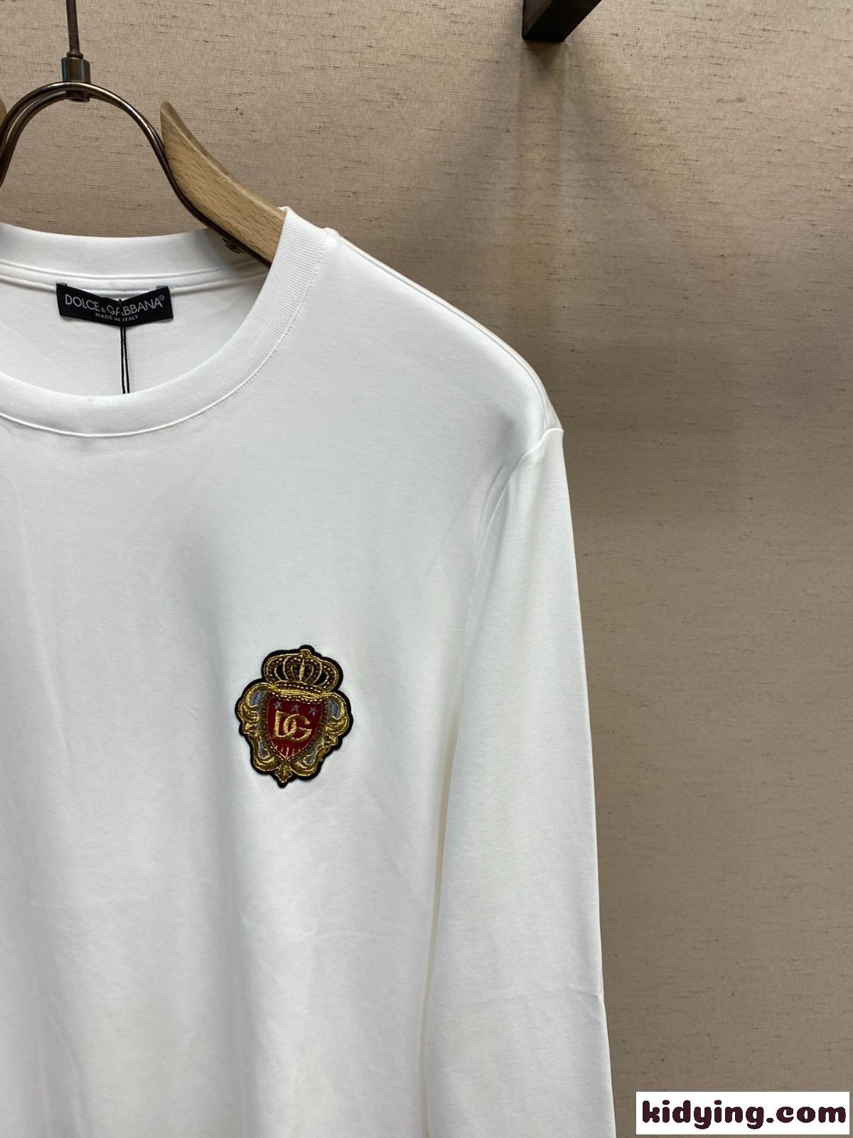 カジュアル お洒落 ロゴパッチ 長袖Tシャツ ドルチェ&ガッバーナ Tシャツ コピー ホワイト-0