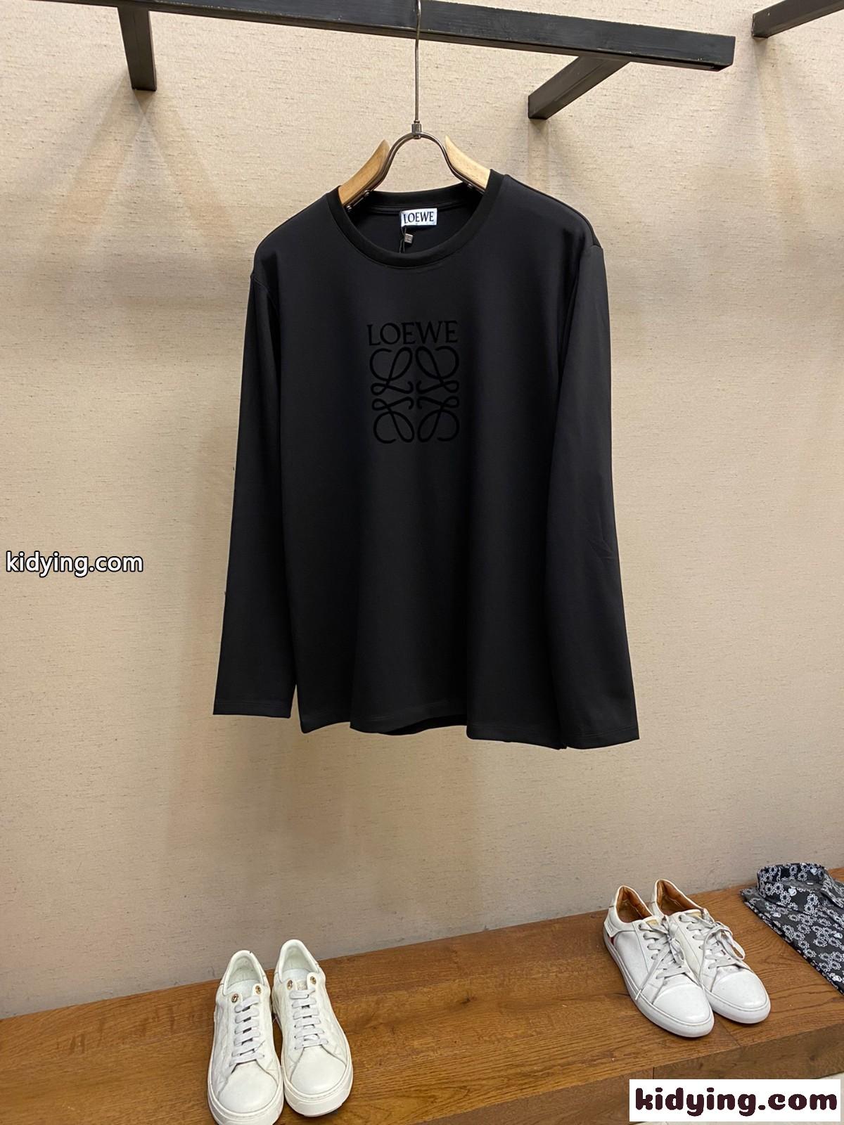シンプル 合わせやすい アナグラム 長袖Tシャツ ロエベ Tシャツ コピー クルーネック-1