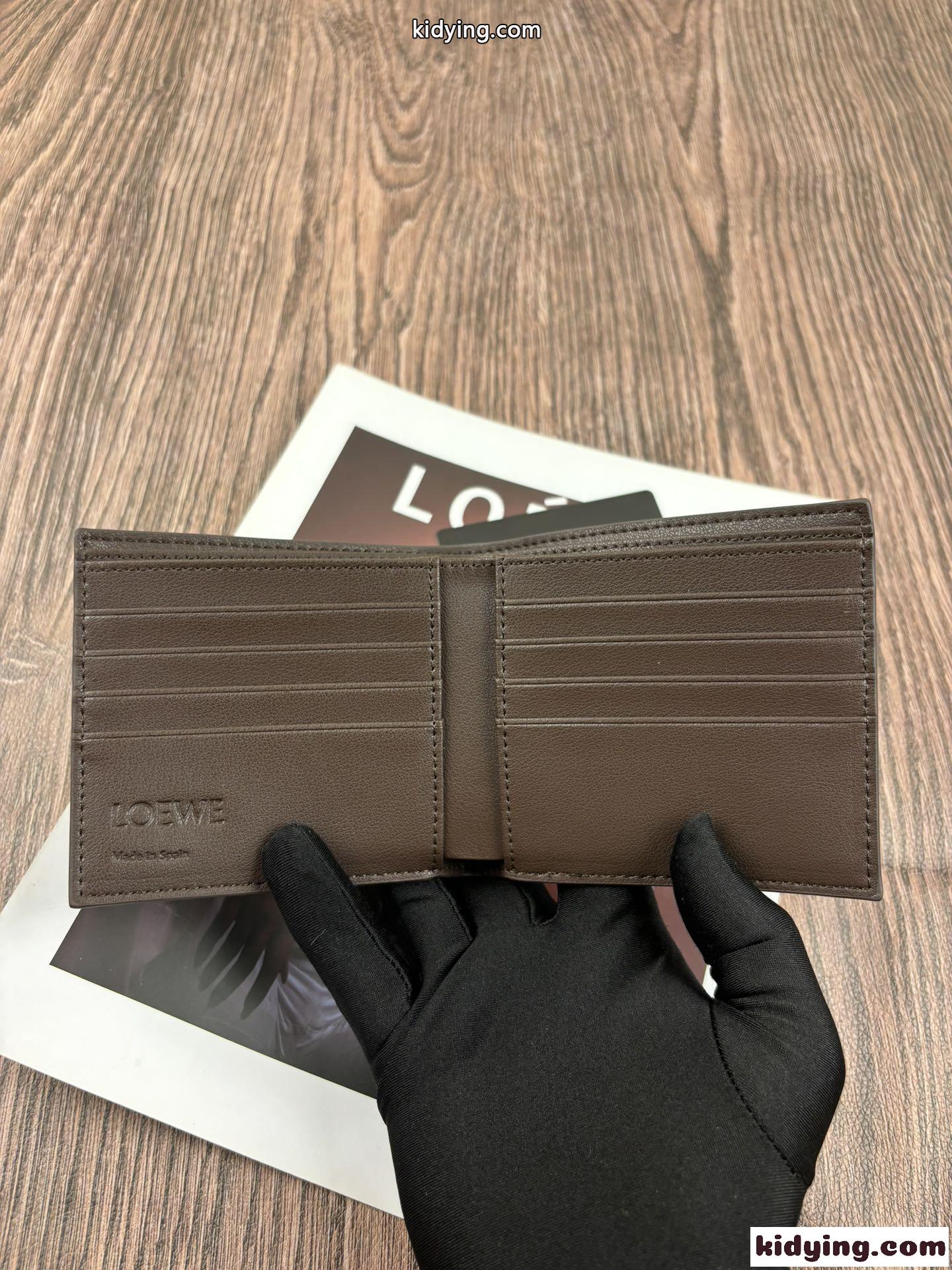 定番 人気 2つ折り財布 ロエベ 財布 コピー コンパクト ウォレット ダークブラウン-2