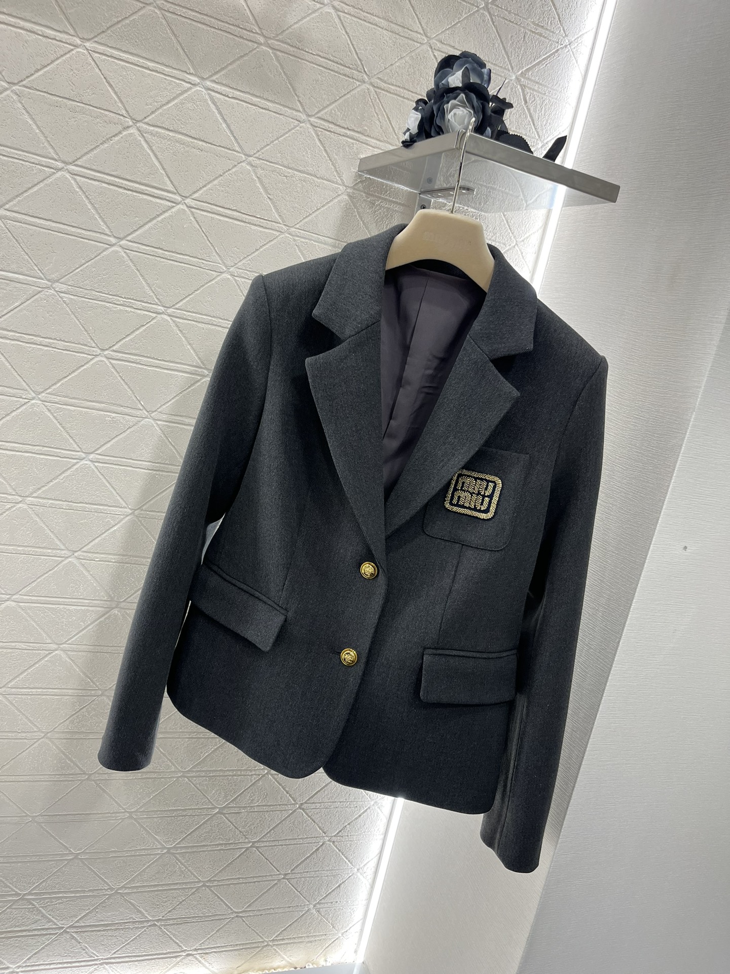 ミュウミュウ 洋服偽物 トップス アウター スーツ 2点セット 高品質 ビジネス 通勤 グレイ-0
