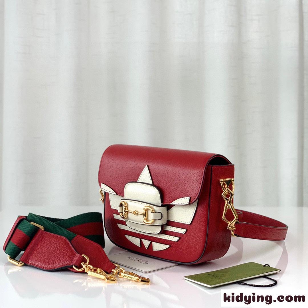 adidas x Gucci カジュアル 斜め掛け プリント ショルダーバッグ グッチ バッグ 人気 コピー レッド-1