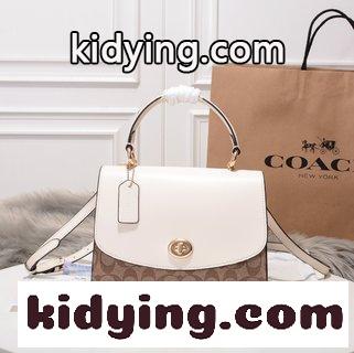 コーチバッグ 芸能人 COACH コーチの21年の新型女性Parkerはバッグをカバーしています サンドイッチが入っていて 容量が大きい-4