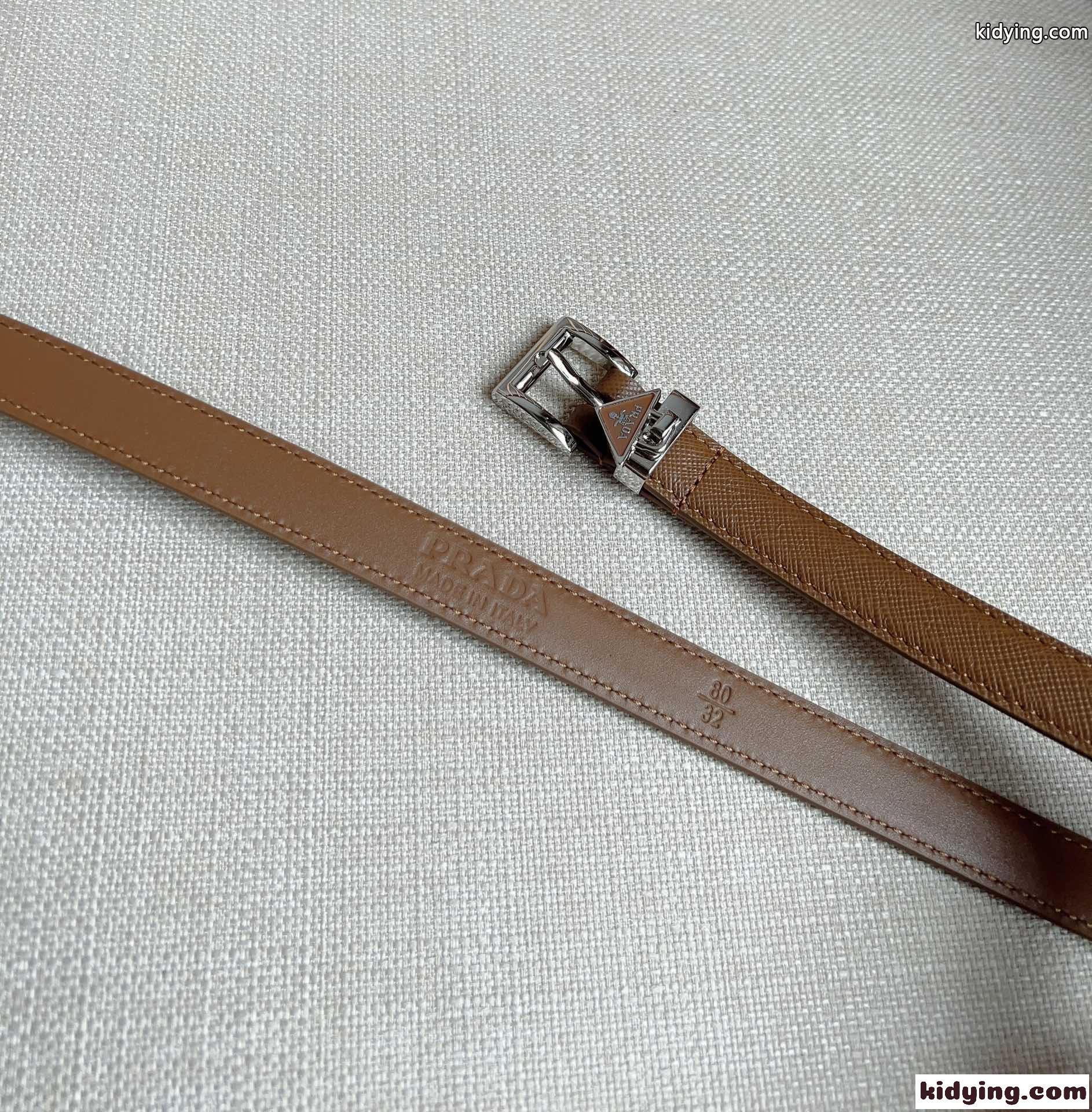 プラダ ベルト 偽物 洗練された 合わせやすい レザーベルト ブラウン-2