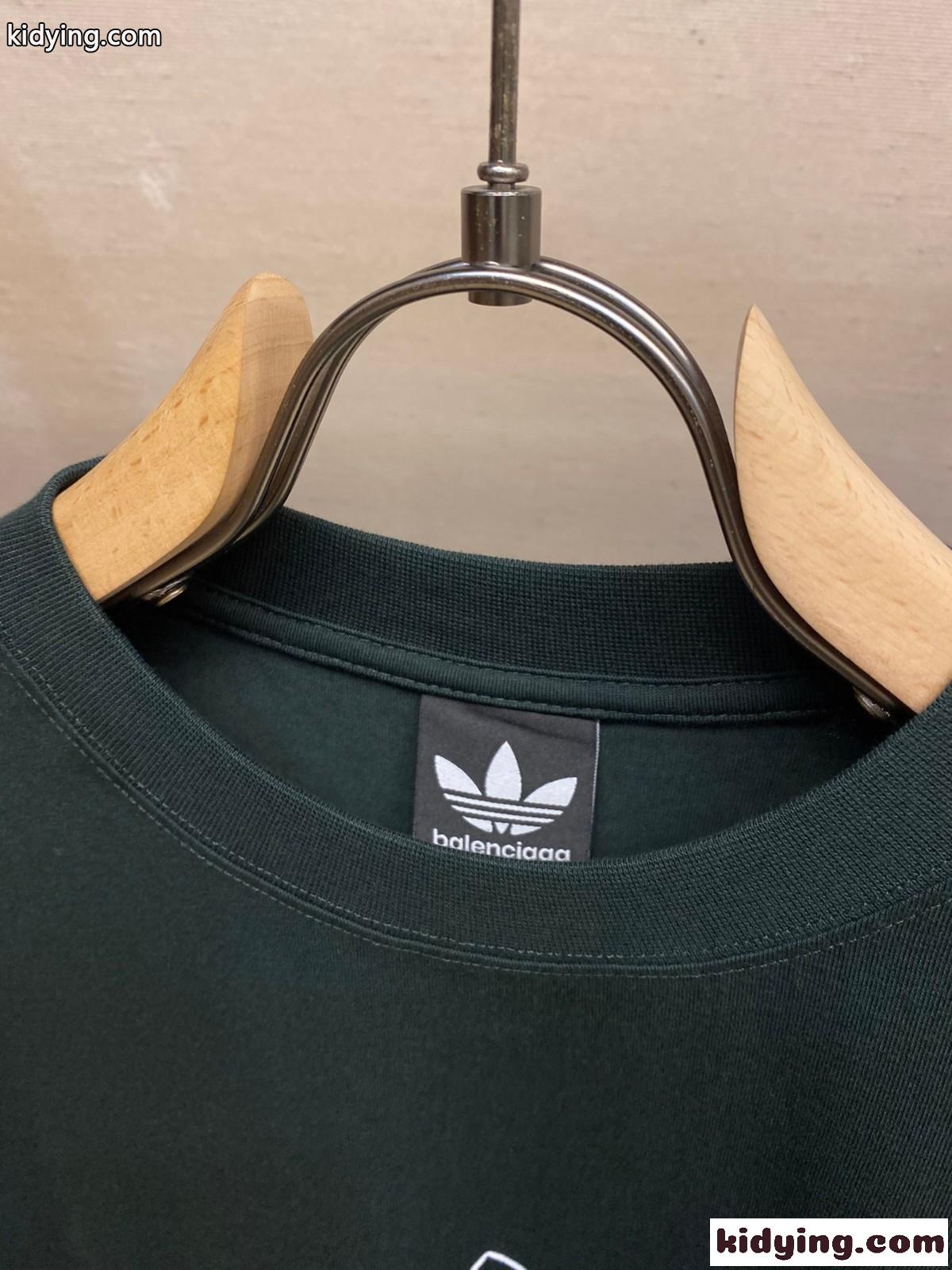 大人気 BALENCIAGA×adidas オーバーサイズ バレンシアガ Tシャツ コピー 半袖 トップス-1