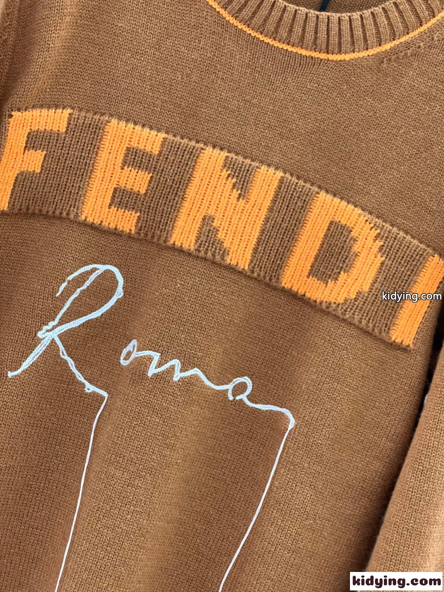 フェンディ セーター コピー シンプル 可愛い クルーネック 長袖 レディース ファッション-0