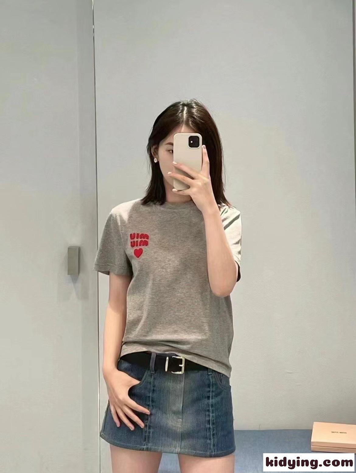 ベーシック ハート ロゴ コットン 半袖Tシャツ ミュウミュウ Tシャツ コピー グレー-3