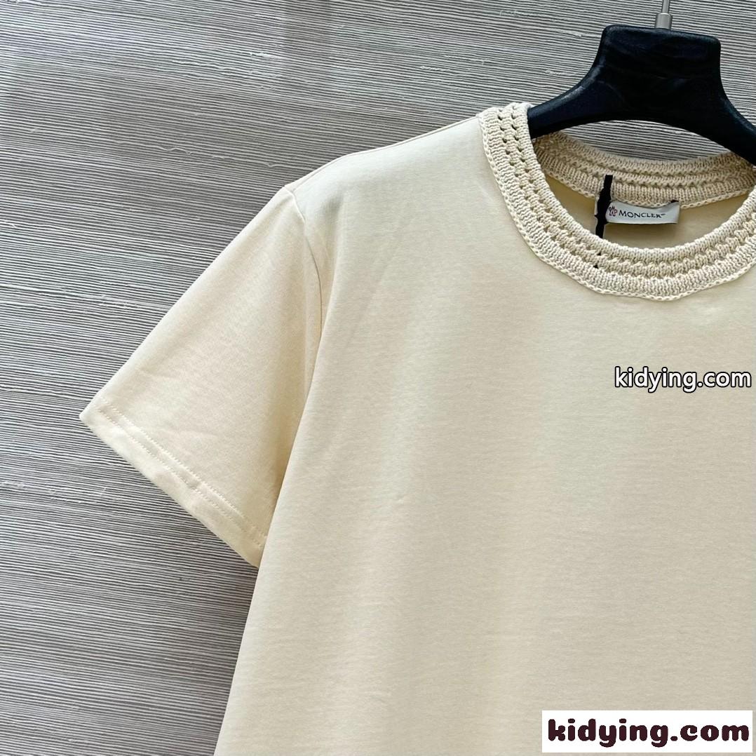 フェンミン お洒落 モンクレール Tシャツ スーパーコピー コットン 半袖Tシャツ ベージュ-1