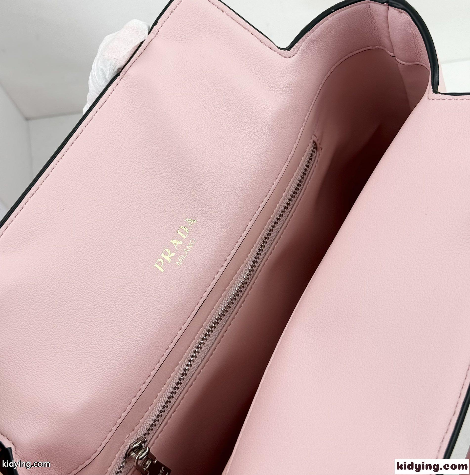 新作♪PRADA エチュード ミディアム レザーバッグ プラダ バッグ コピー ピンク-5