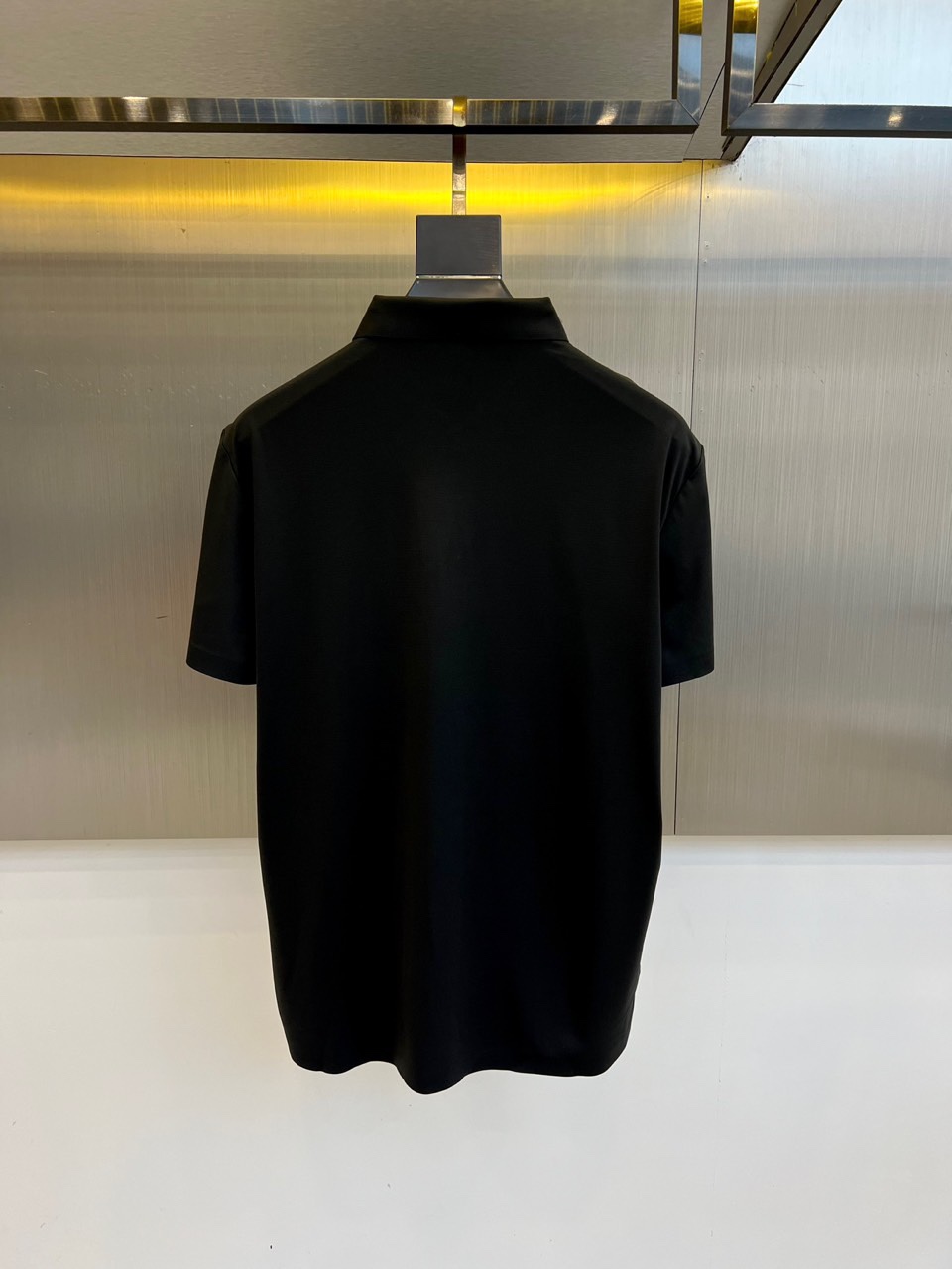 モンクレール Tシャツ 偽物 洗練された コットンピケ ポロシャツ ブラック-3