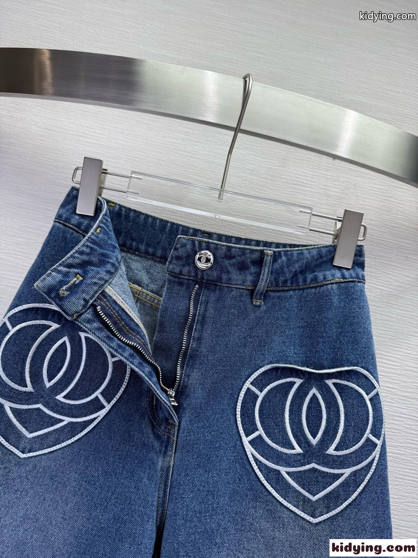 目を引く ワイド デニムパンツ シャネル ジーンズ 偽物 合わせやすい レディース-2