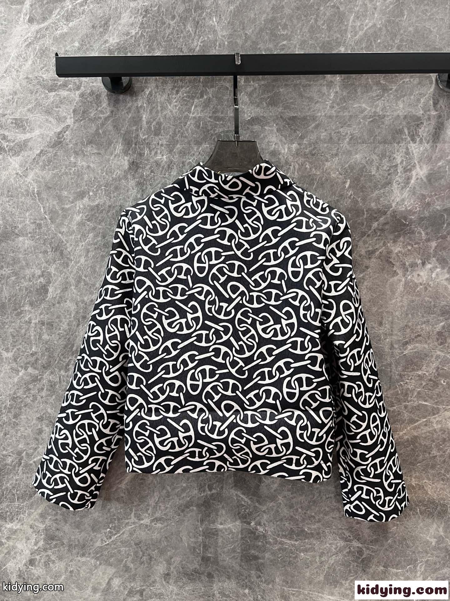 ナウサ シェーヌダンクル クロップドジャケット エルメス ジャケット コピー ブラック-1