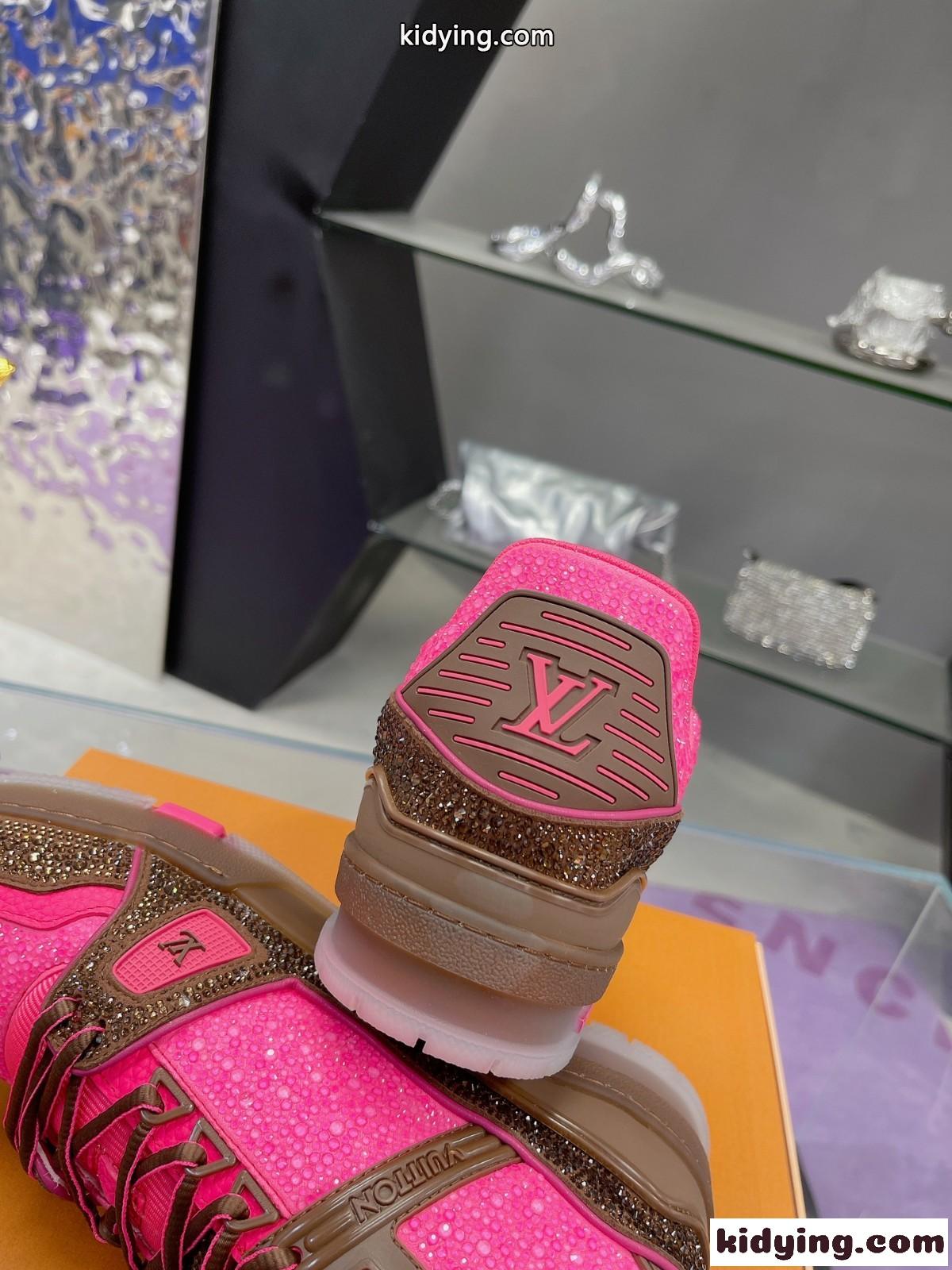 超華やかに煌めく☆人気 ルイ・ヴィトン スニーカー スーパーコピー LV トレイナー ライン スニーカー ピンク-3