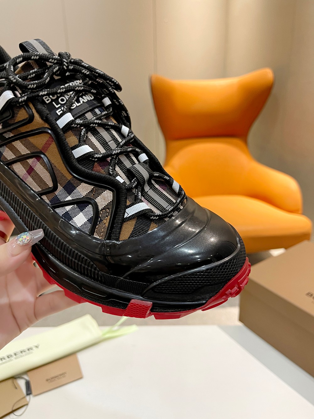 バーバリー スニーカー コピー 大人気 ヴィンテージチェックコットン&レザー スニーカー-2