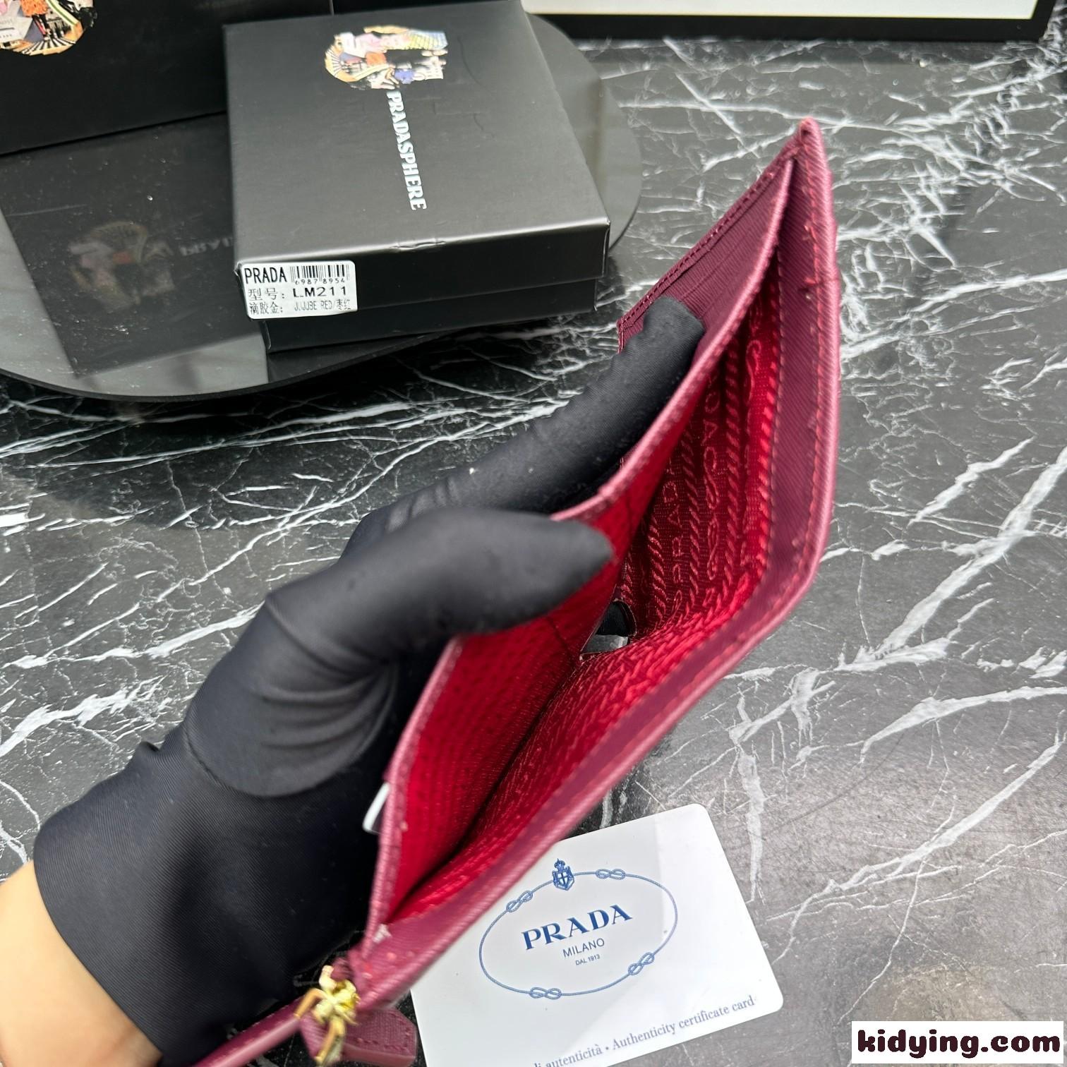 人気 小銭入れ付き トライアングルロゴ 二つ折り財布 プラダ 財布 コピー パープル-4