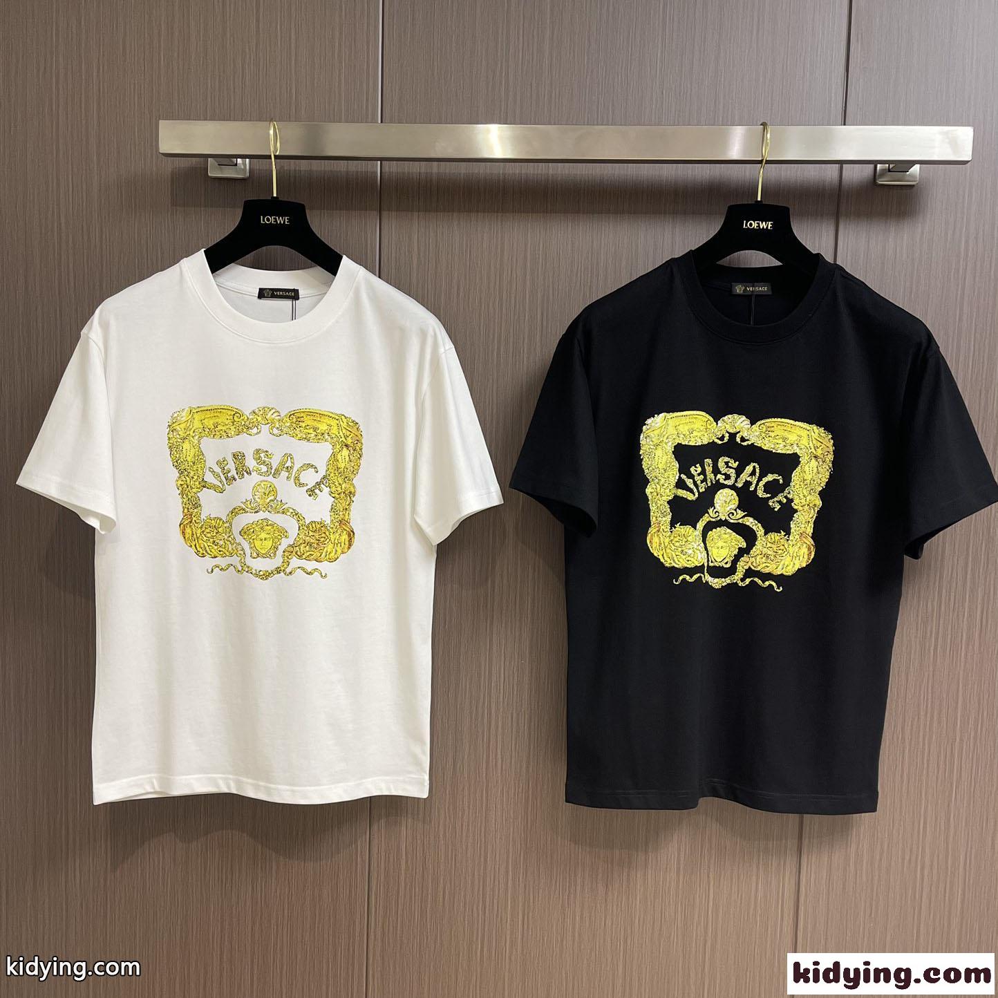 おしゃれ プリント クルーネック 半袖 ヴェルサーチェ Tシャツ コピー 合わせやすい-0