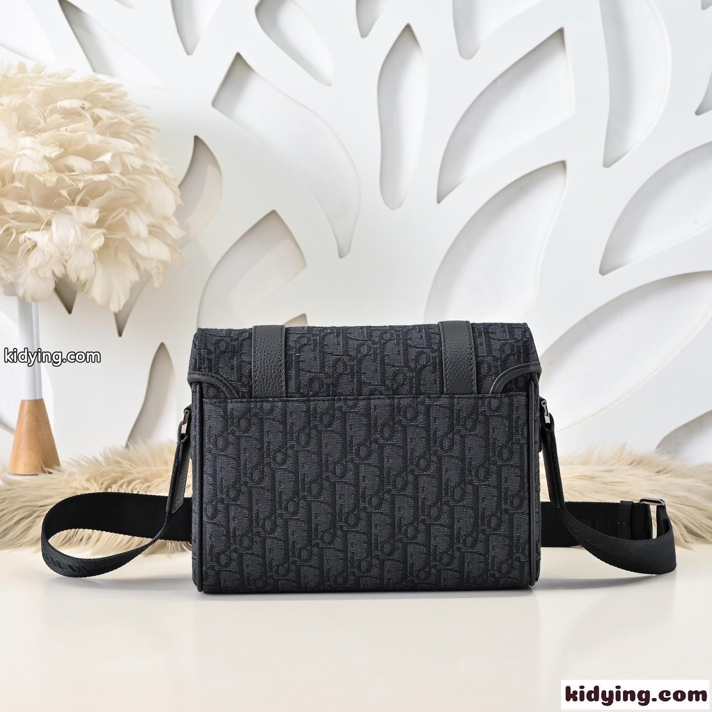 Dior Hit the Road フラップ付き メッセンジャーバッグ スーパーコピー ジャガード ブラック-0