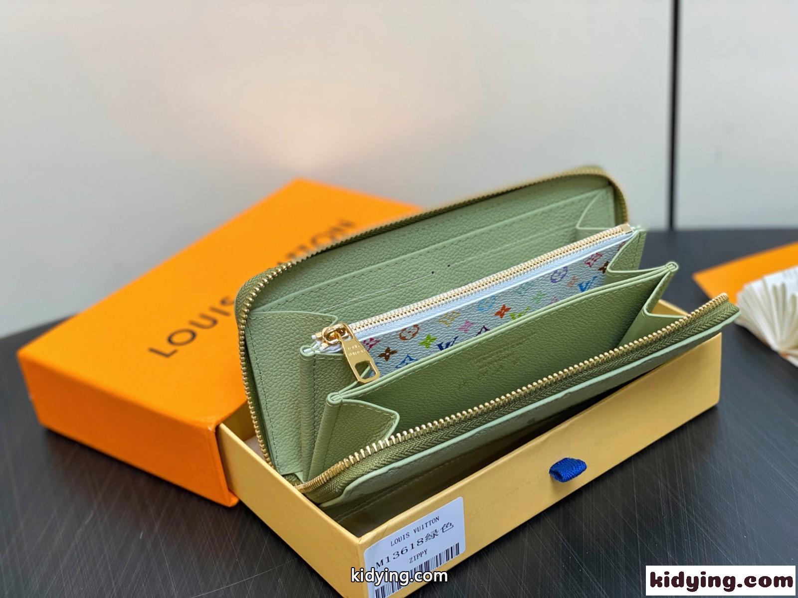 LV × TM ジッピー・ウォレット スーパーコピー ルイ・ヴィトン 村上隆 M13618-3