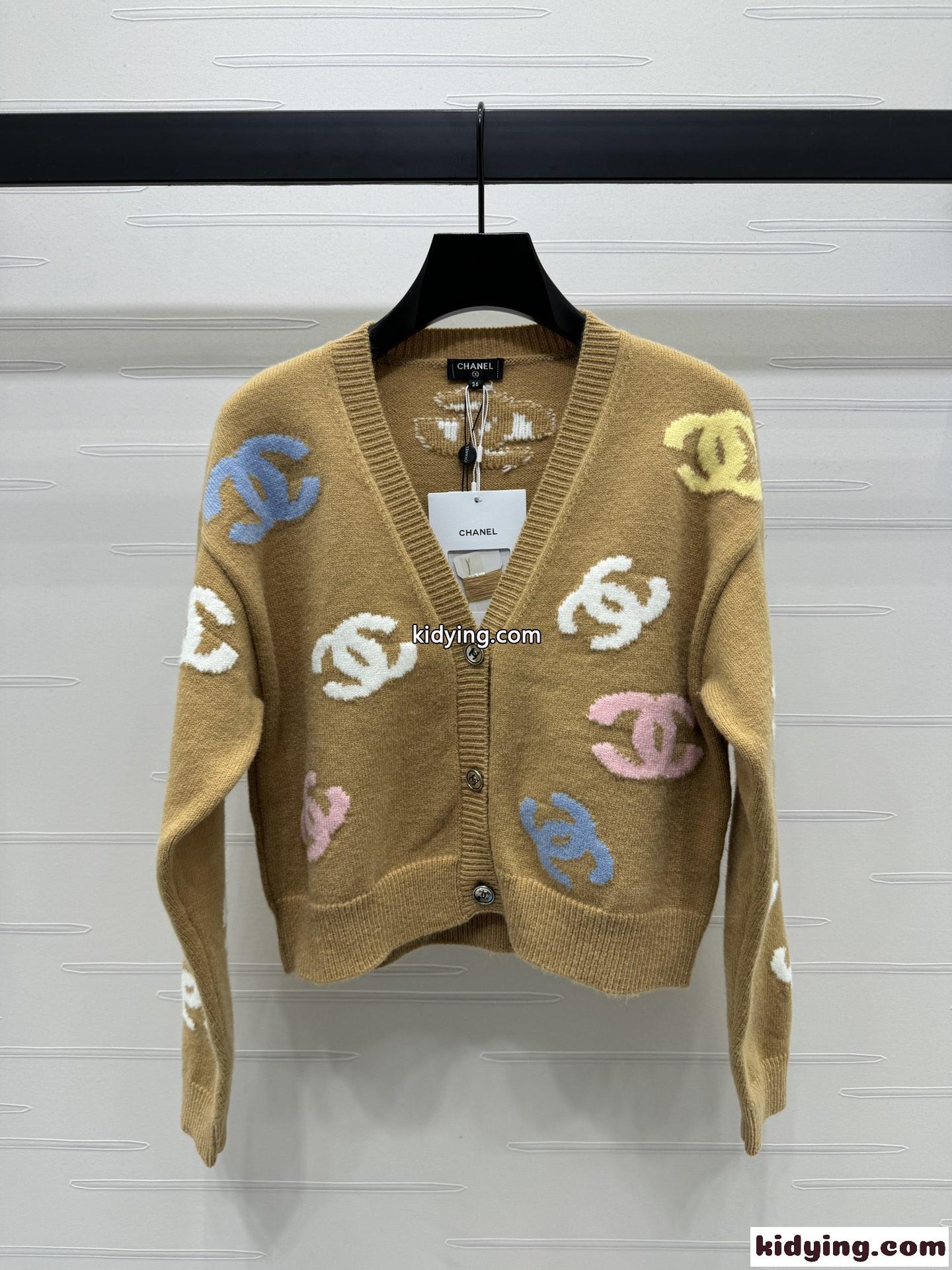 シャネル カシミヤ セータースーパーコピー トップス 柔らかくて暖かい シンプル ニット レディース ロゴ編み イエロー-0