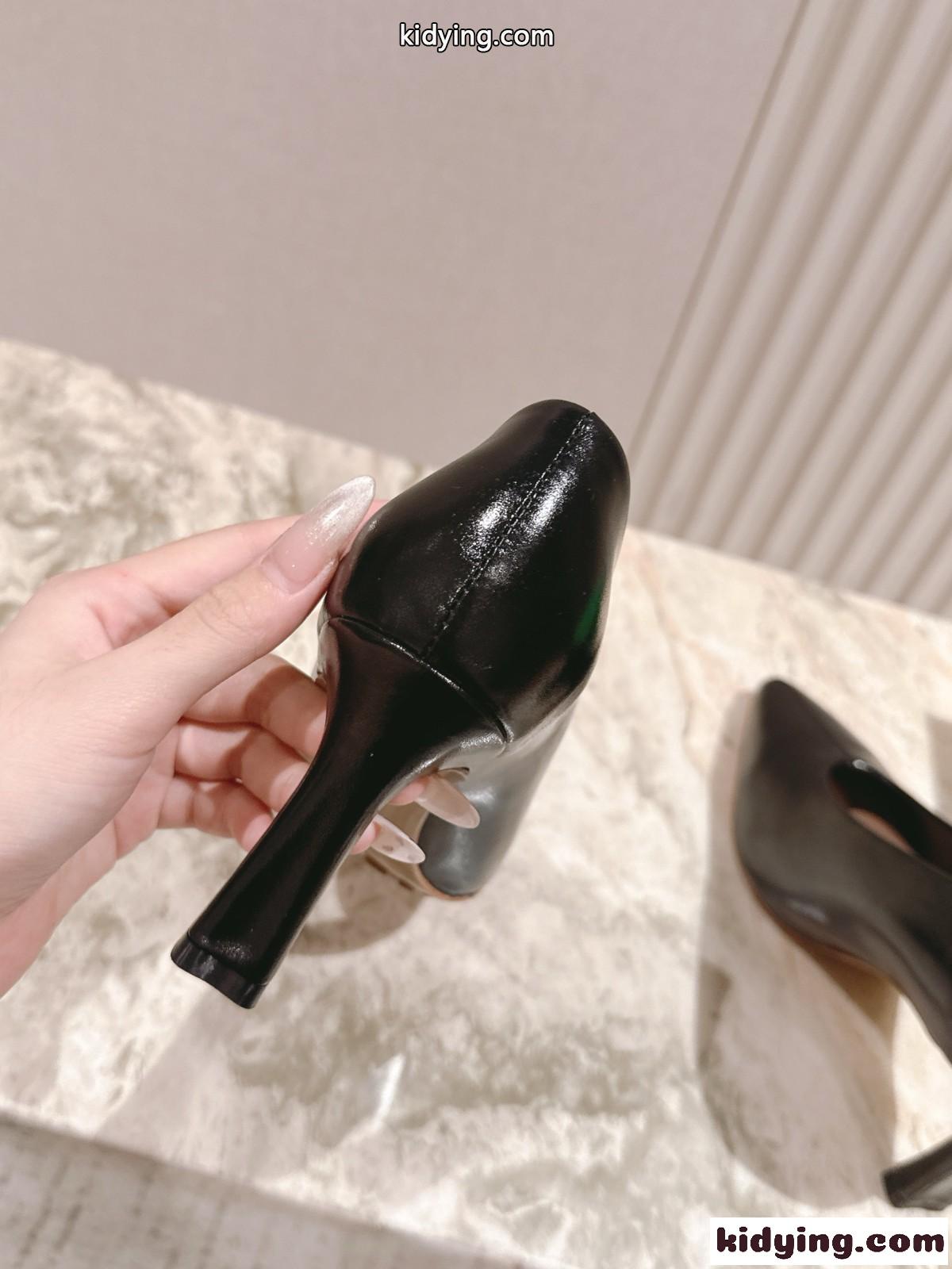 洗練された エレガント ポインテッドトゥ ボッテガ・ヴェネタ パンプス コピー ブラック-3