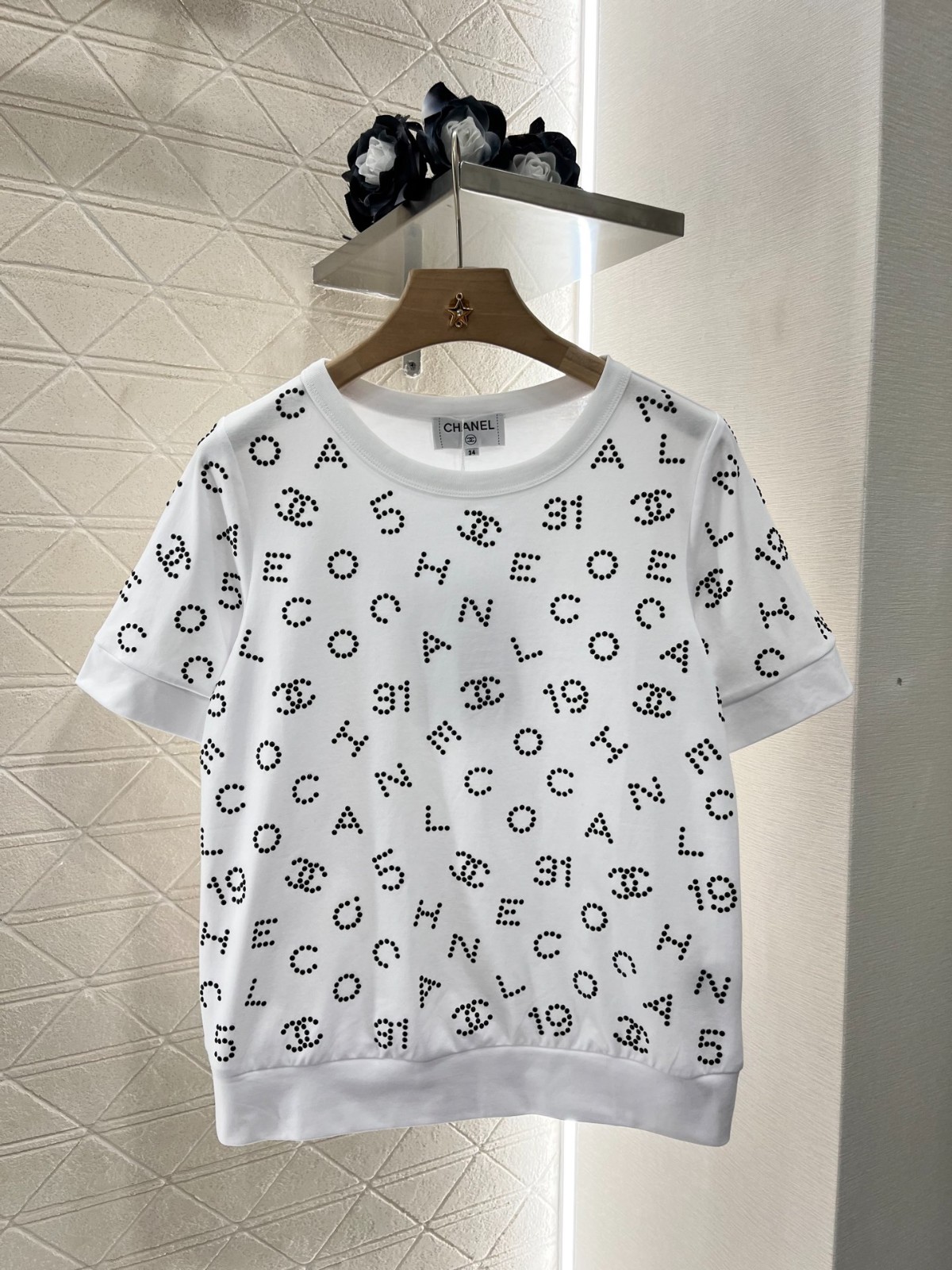 目を惹く ストレッチ コットン 半袖 トップス シャネル Tシャツ コピー ホワイト-1