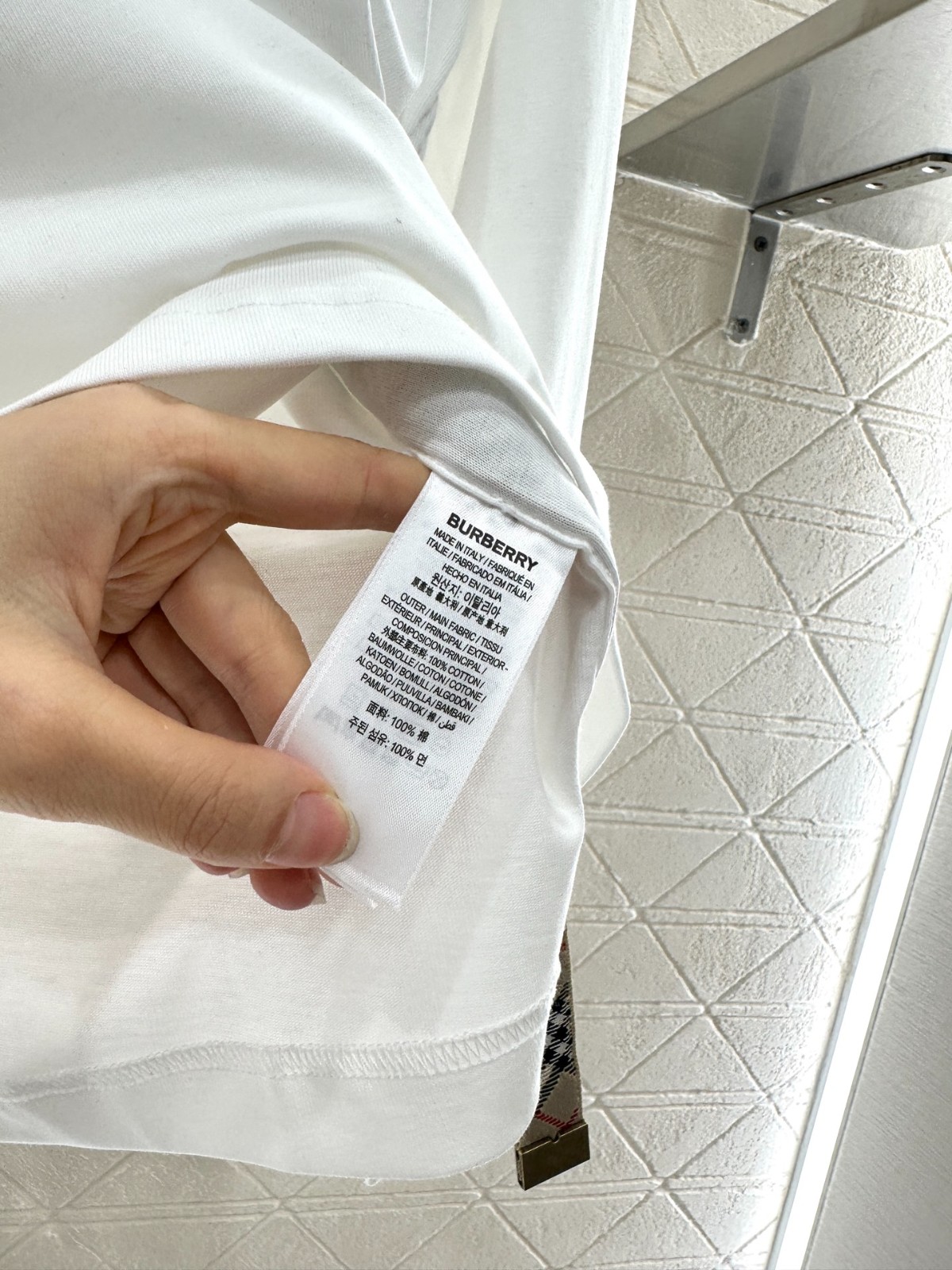 シンプル コットン ロゴ入り 長袖Tシャツ バーバリー Tシャツ コピー ホワイト-3