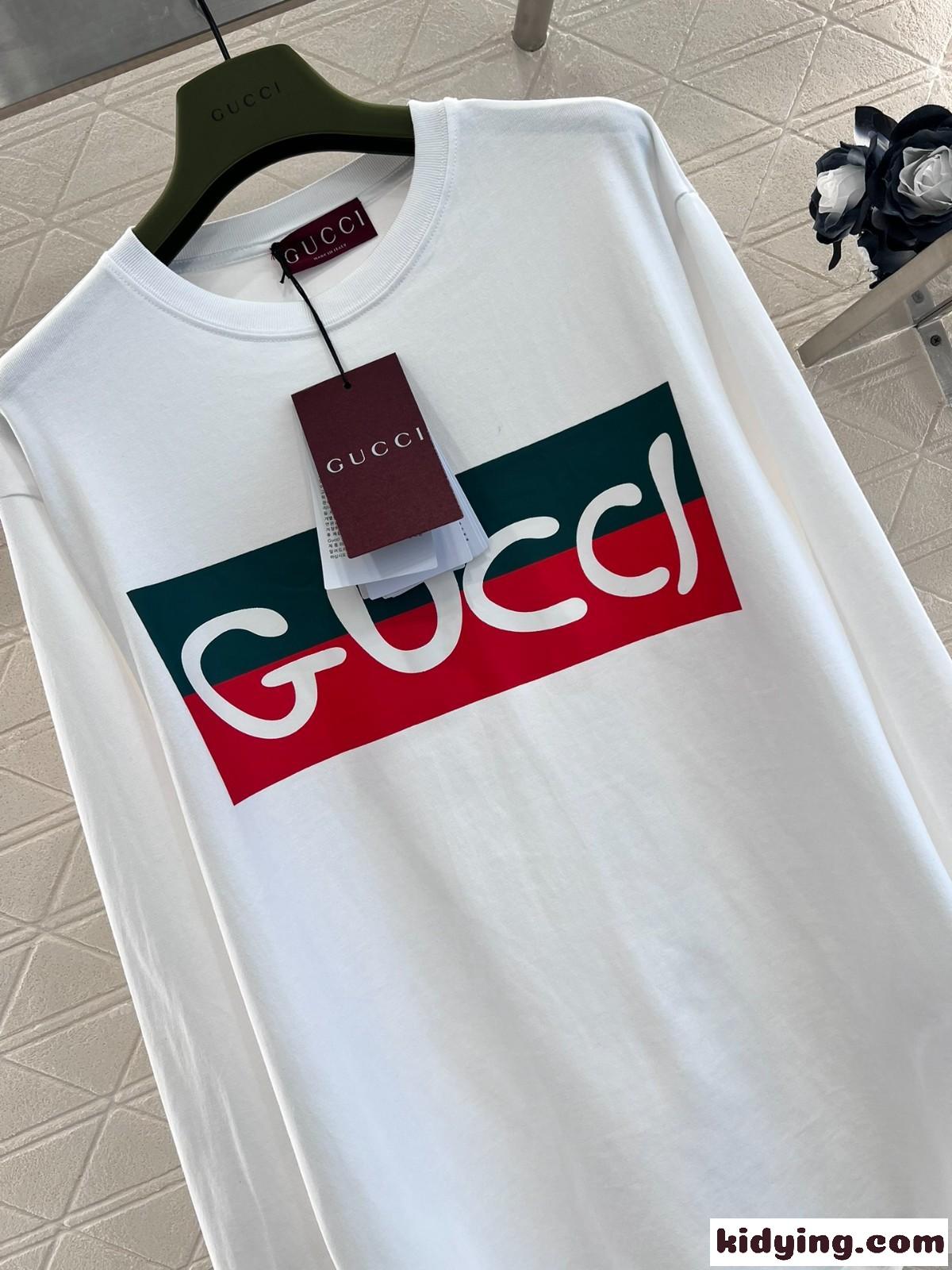 グッチ Tシャツ コピー 定番 カジュアル リラックス 長袖Tシャツ ロゴプリント-0