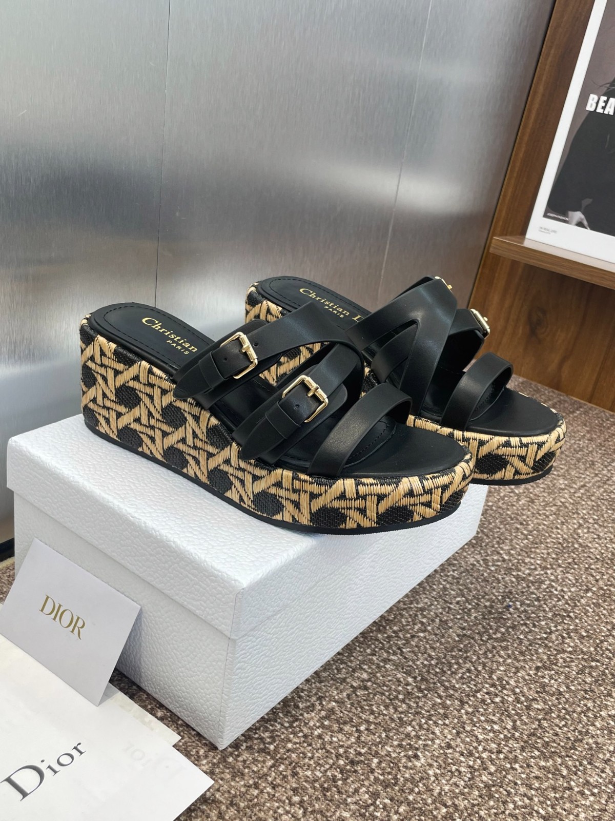 LAmazone Dior ウェッジスライド ディオール サンダル スーパーコピー ブラック-0