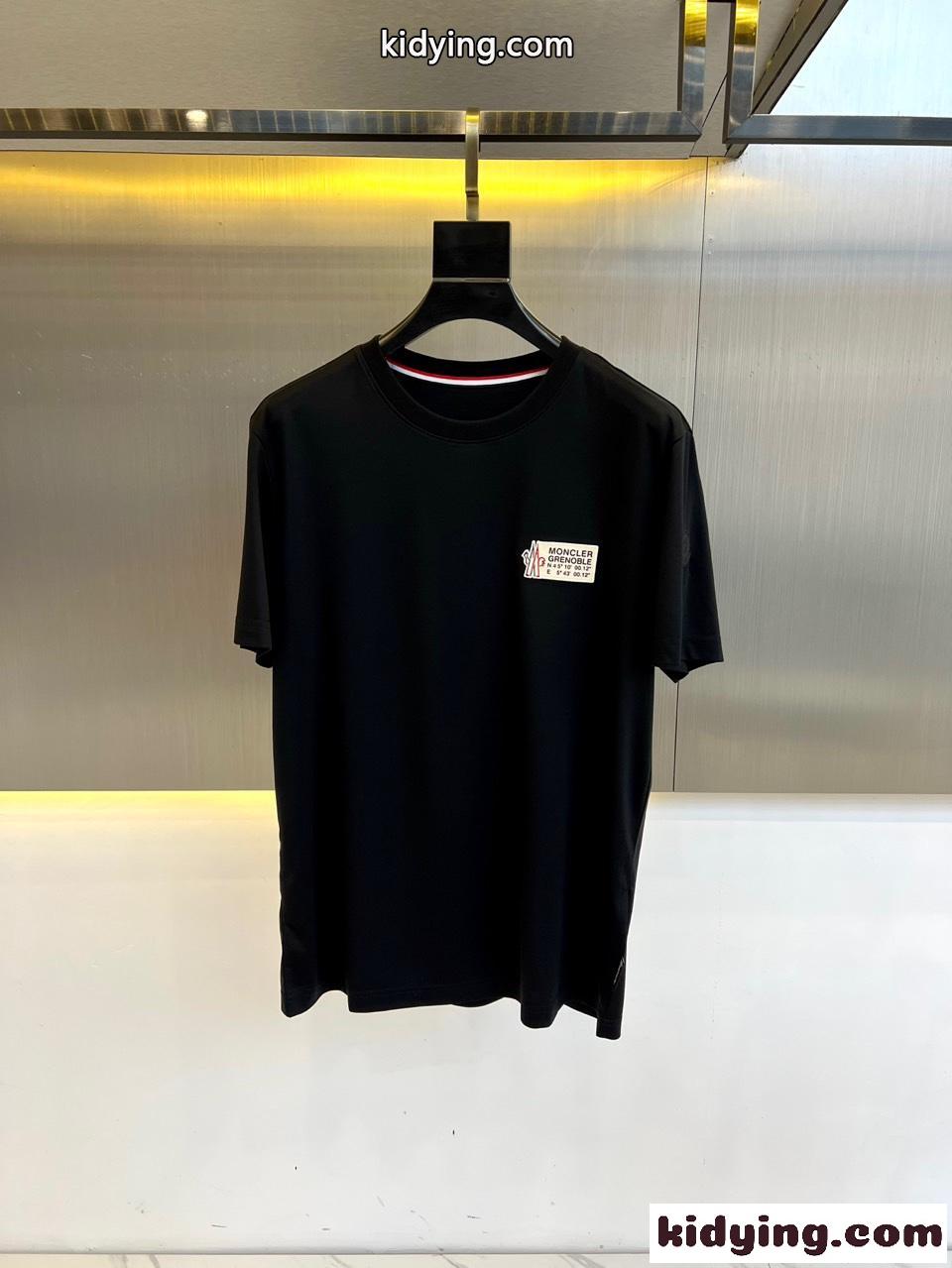 シンプル カジュアル クルーネック 半袖Tシャツ モンクレール Tシャツ コピー ブラック-0
