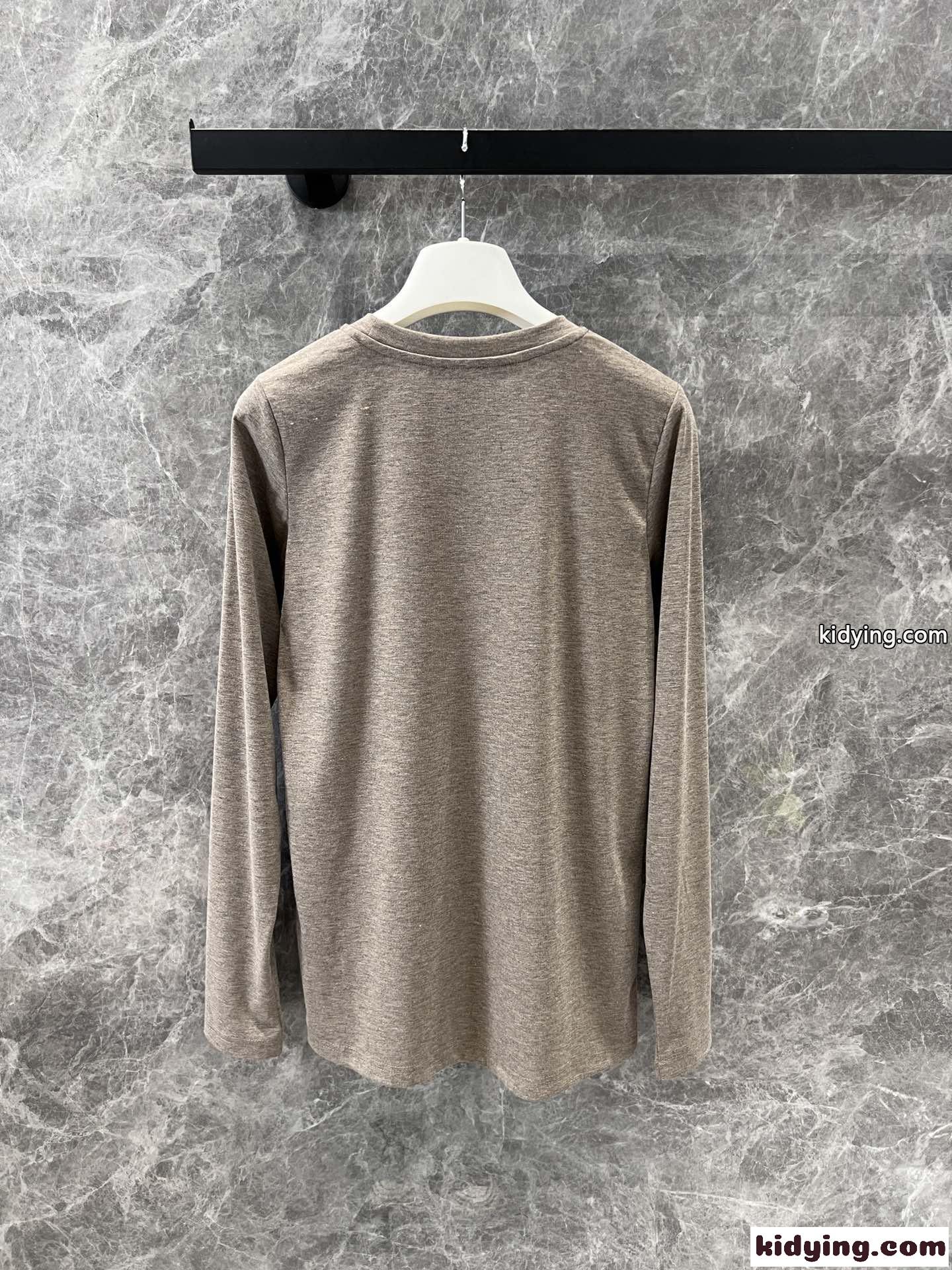 シンプル アナグラム刺繍入り ロエベ Tシャツ コピー 長袖 トップス-1