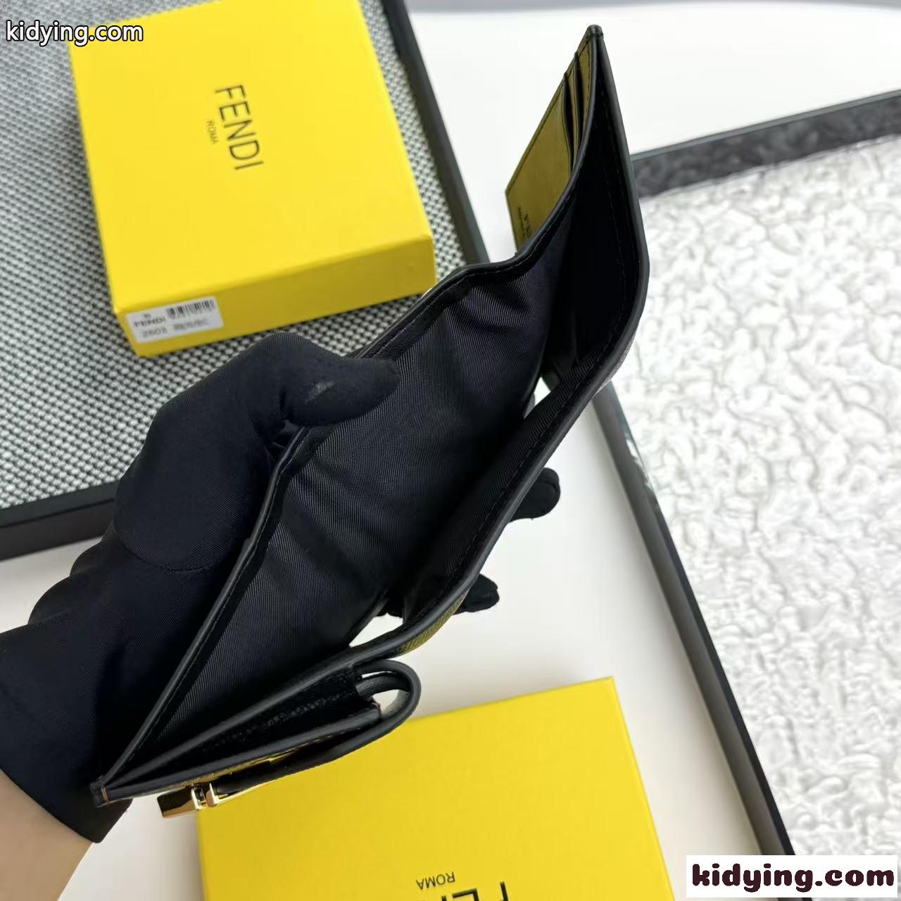 フェンディ 財布 スーパーコピー 人気 コンパクト 三つ折り財布 ウォレット-5