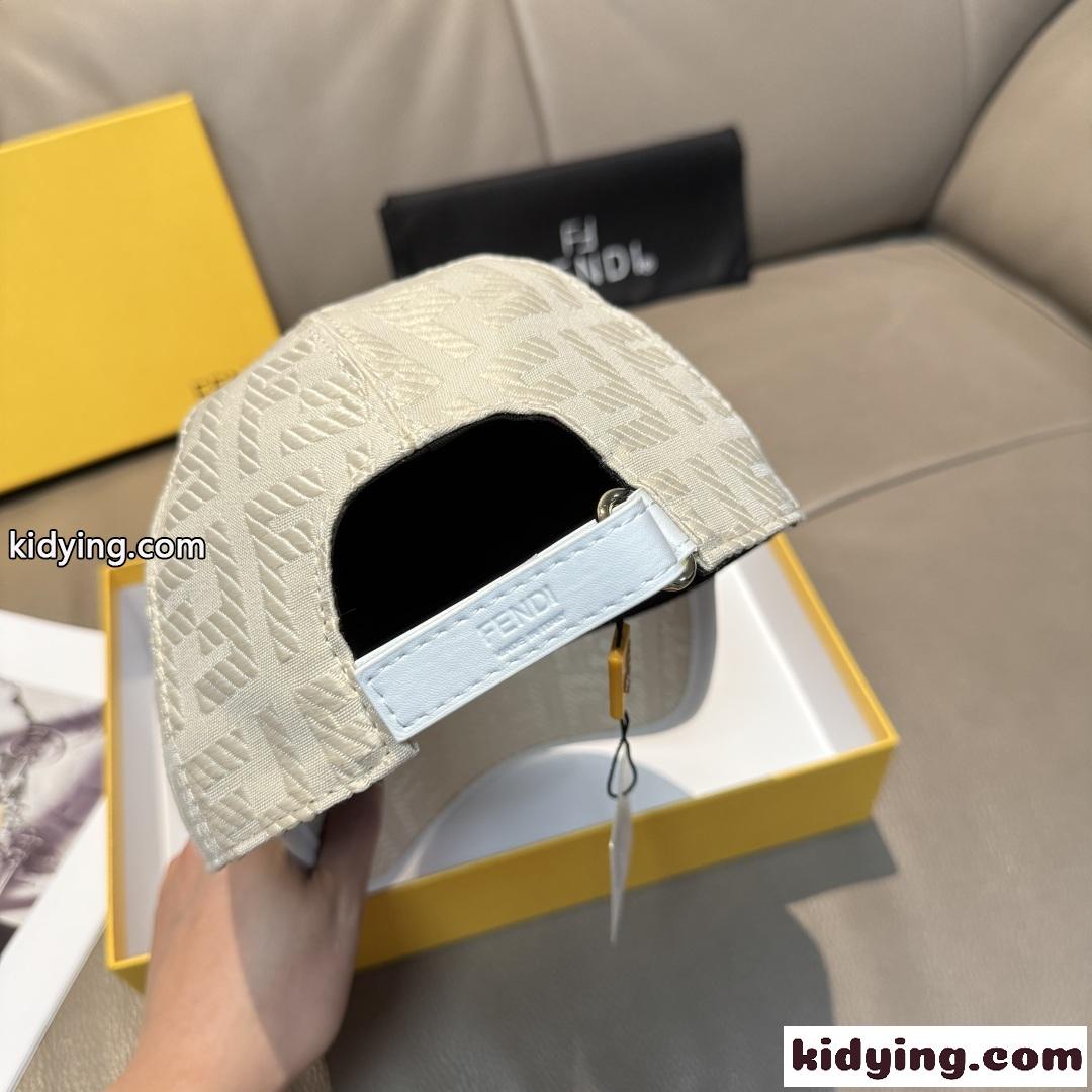 FF総柄 ベースボールキャップ フェンディ キャップ 偽物 お洒落 上品 ホワイト-3
