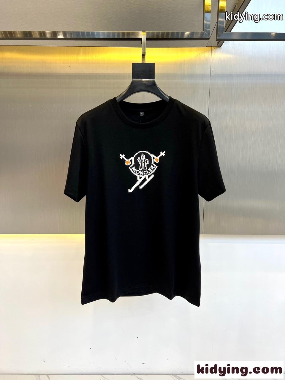 人気 コットン プリント モンクレール Tシャツ スーパーコピー 半袖Tシャツ ブラック-1