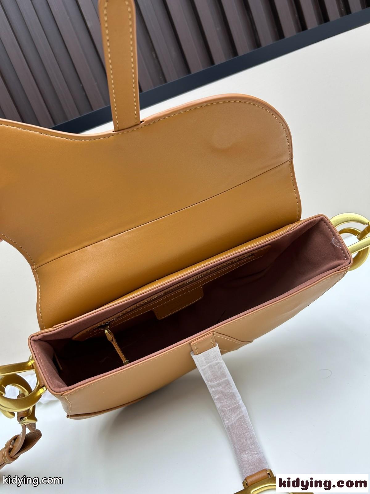 ディオール Saddle ストラップ付き ソフトバッグ ミディアム コピー ブラウン-4