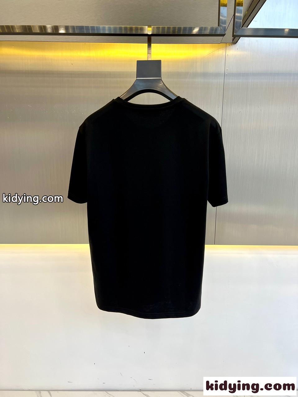 レザーパッチ付き クルーネック フェンディ 半袖Tシャツ コピー ブラック-4