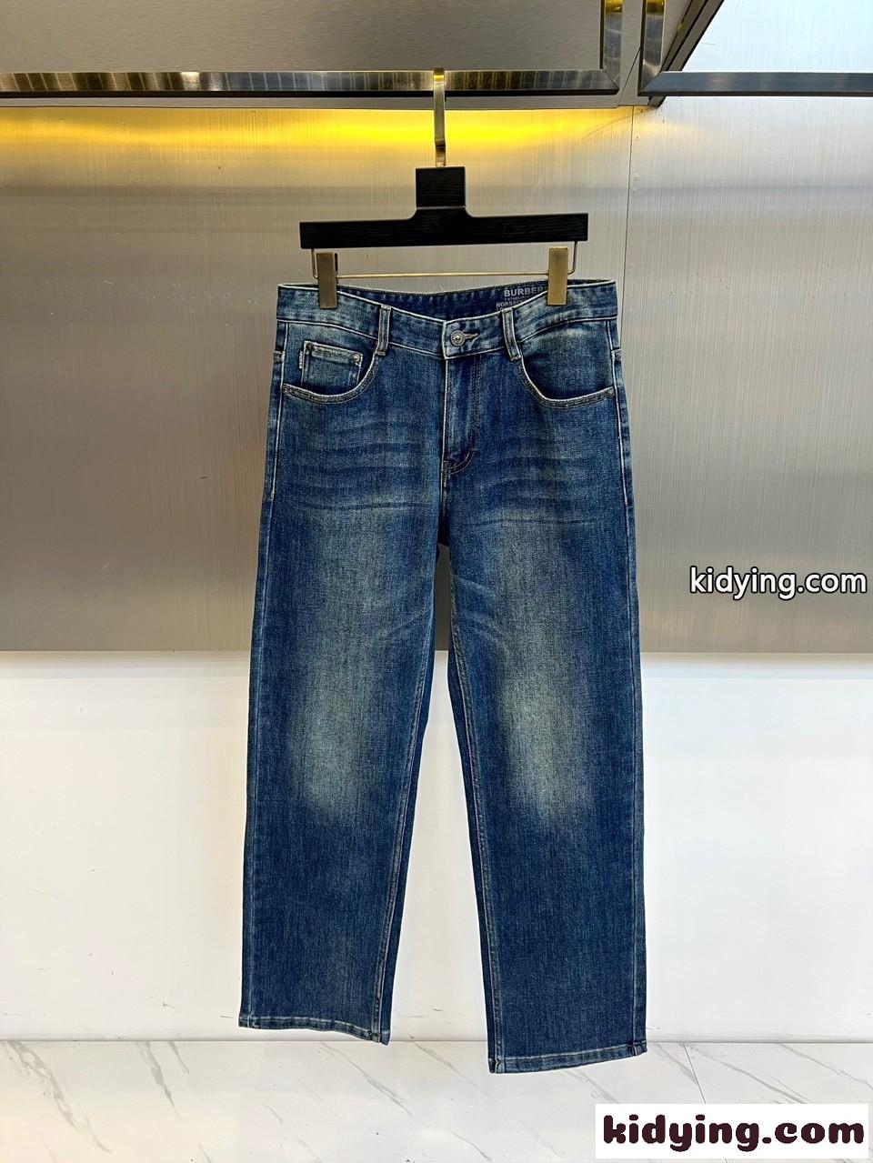カジュアル 合わせやすい デニムパンツ バーバリー ジーンズ 偽物 おしゃれ-2