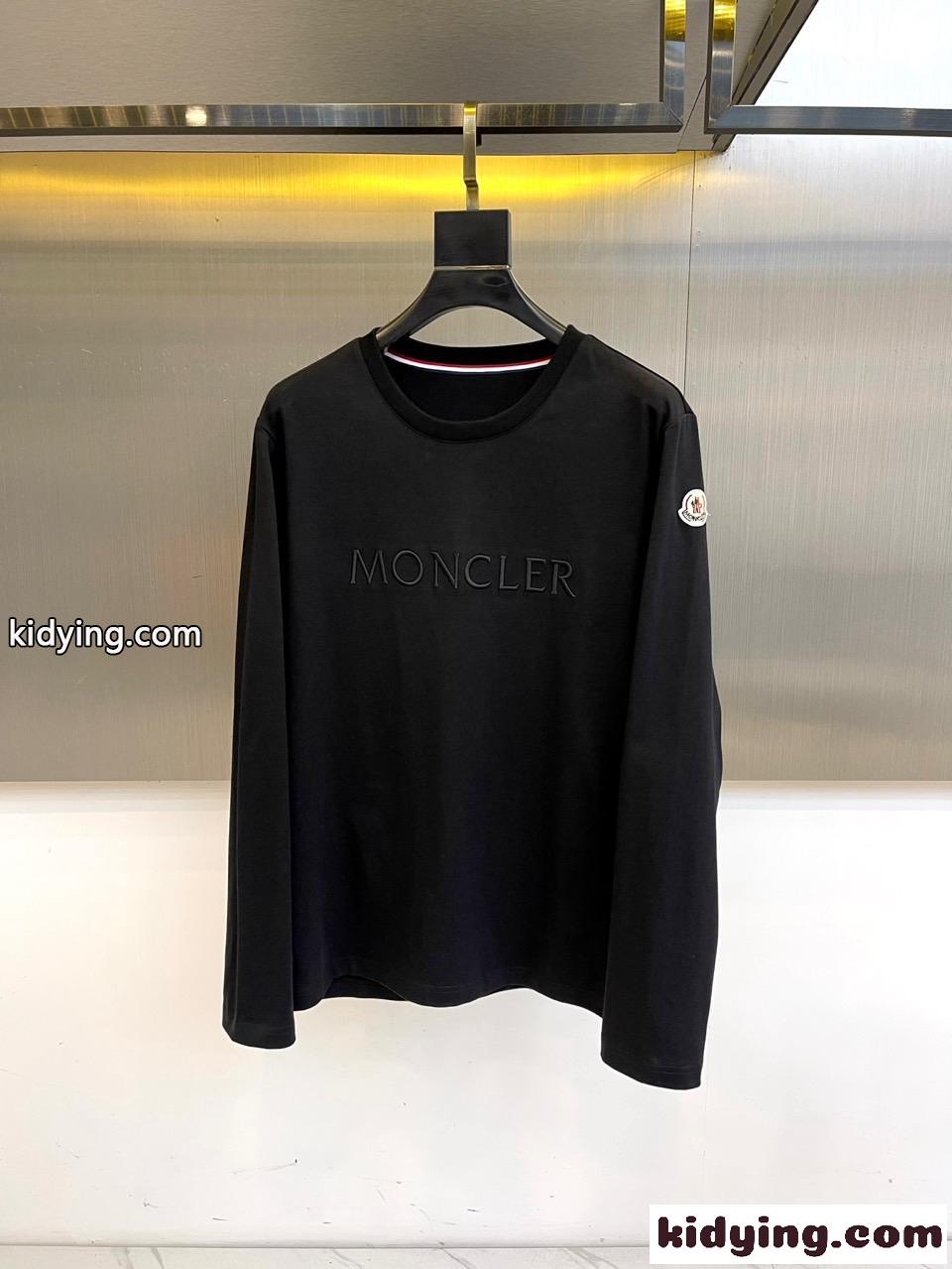 シンプル クルーネック 長袖Tシャツ モンクレール Tシャツ 偽物 ブラック-0