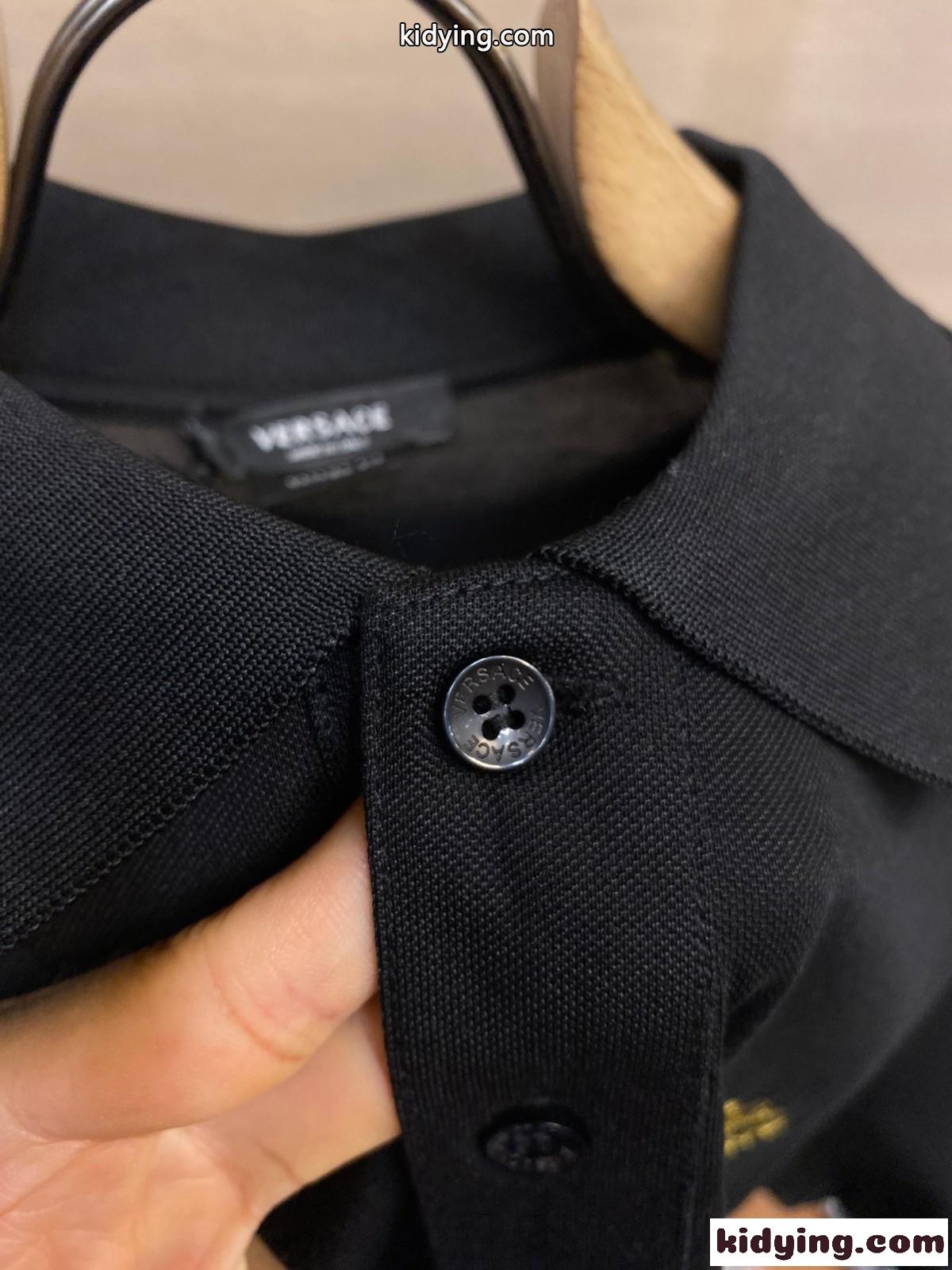刺繍入り ヴェルサーチェ Tシャツ スーパーコピー 半袖 ポロシャツ ブラック-3